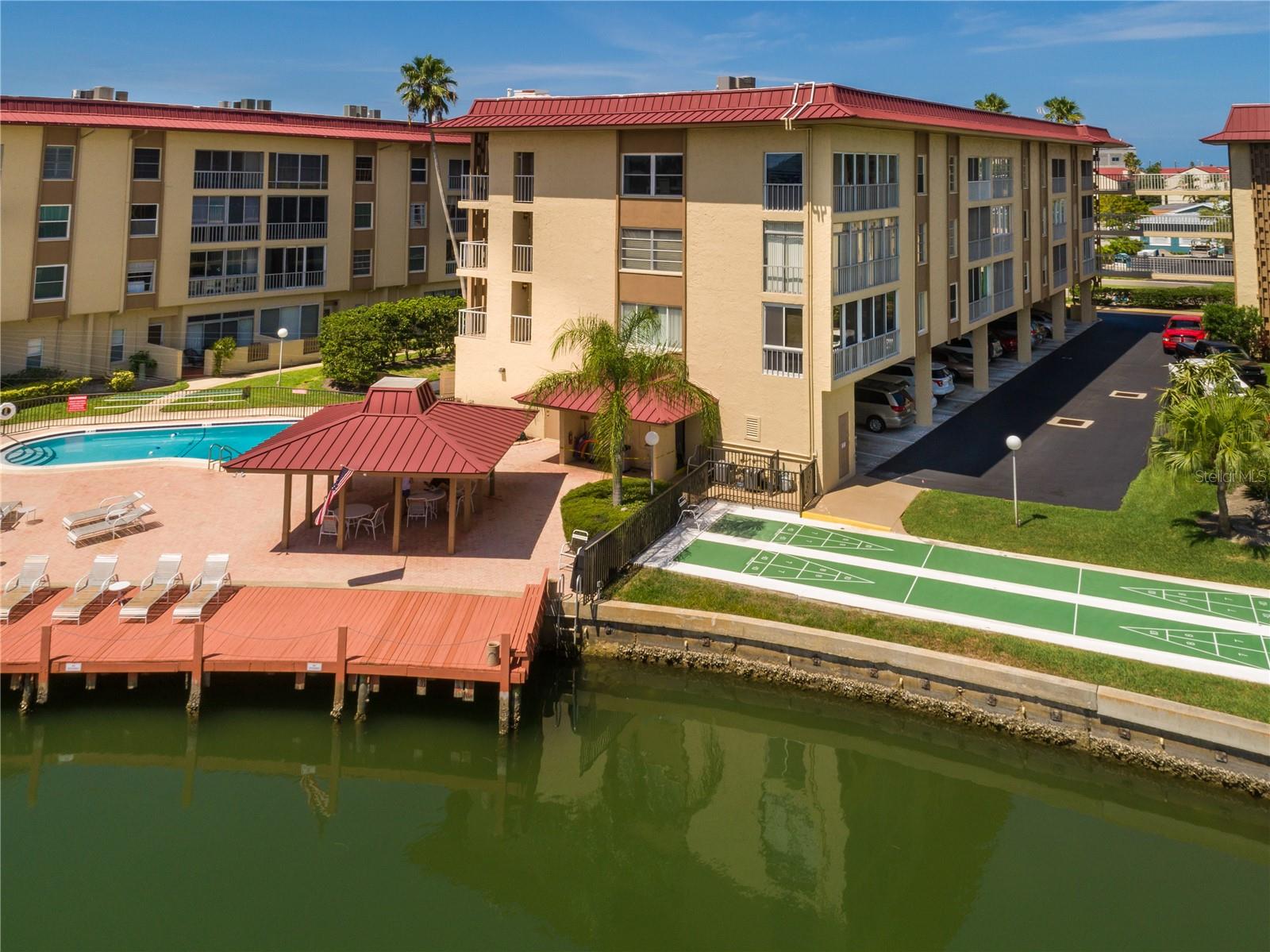 ISLANDER THE CONDO - Residential Lease