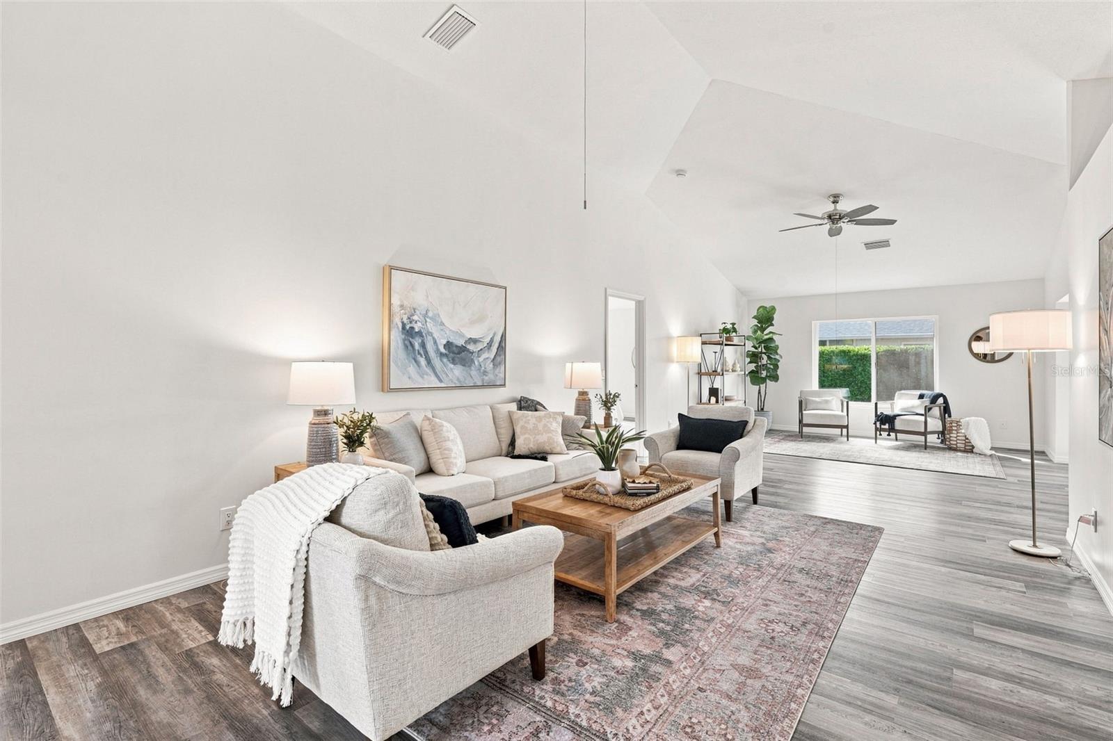 924 HARBOR TOWN DRIVE