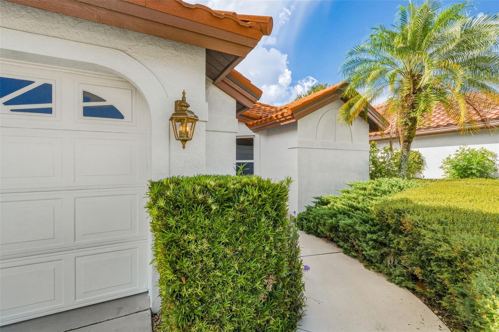 924 HARBOR TOWN DRIVE