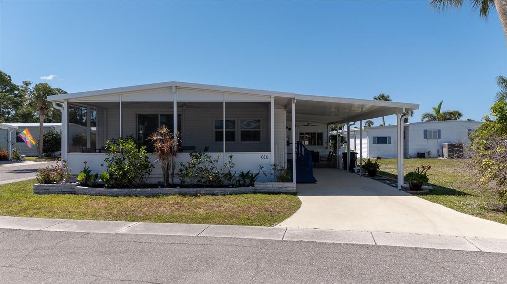 Photo of 610 Delphinium Drive, Venice, FL 34293 (MLS # N6144121)