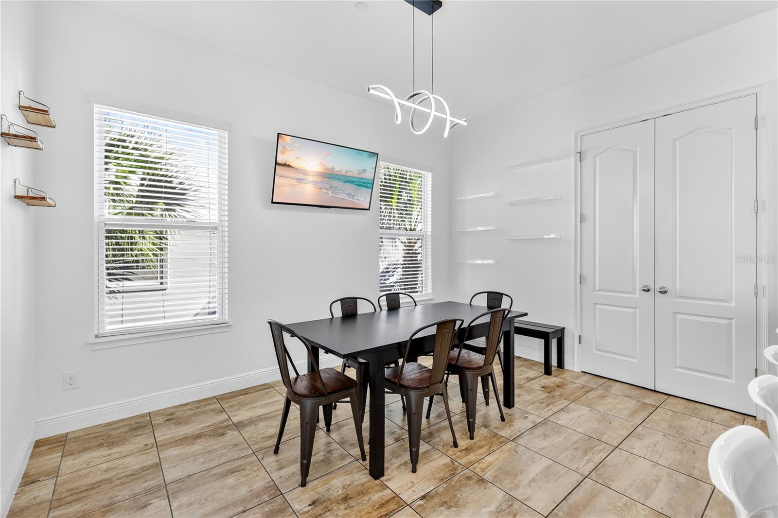 LAUREATE PARK NBRHD CENTER PH 1 - Residential