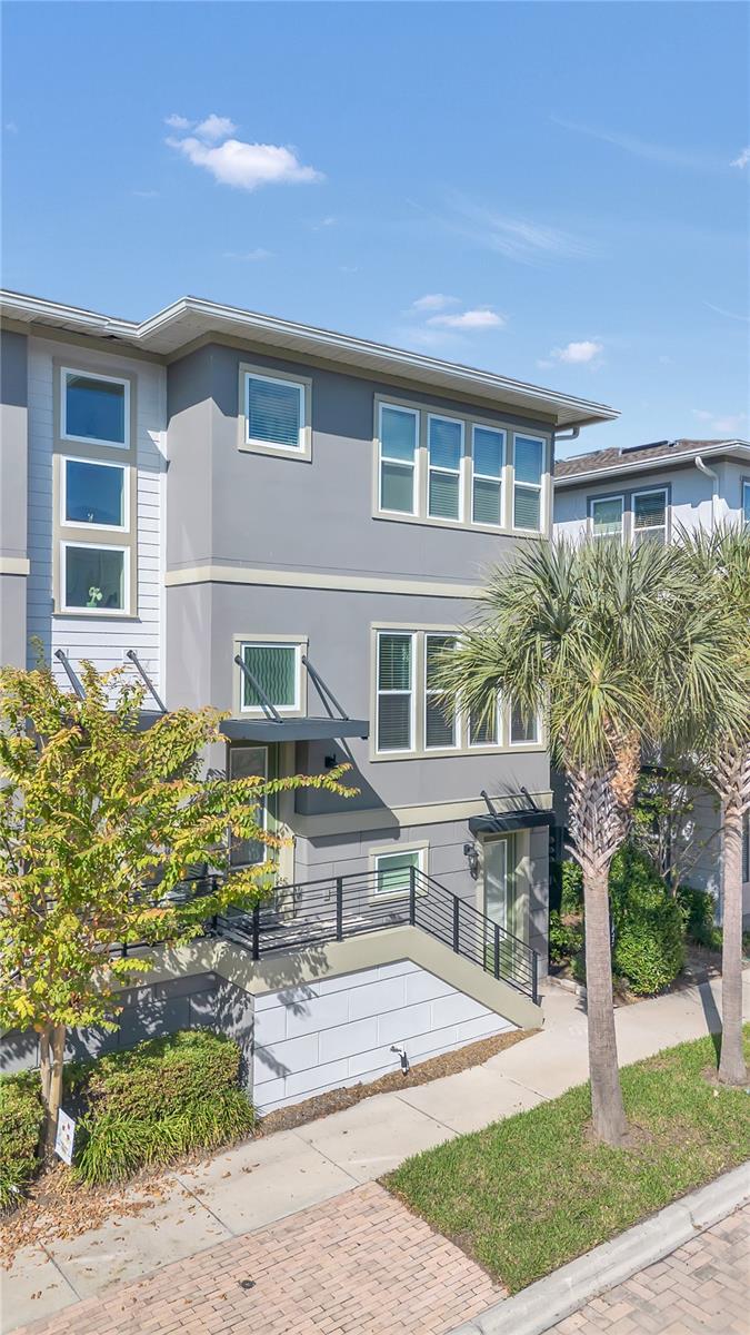 LAUREATE PARK NBRHD CENTER PH 1 - Residential