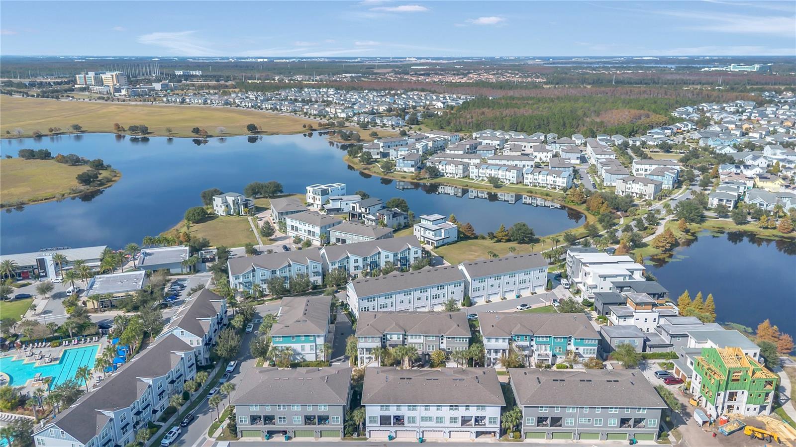 LAUREATE PARK NBRHD CENTER PH 1 - Residential