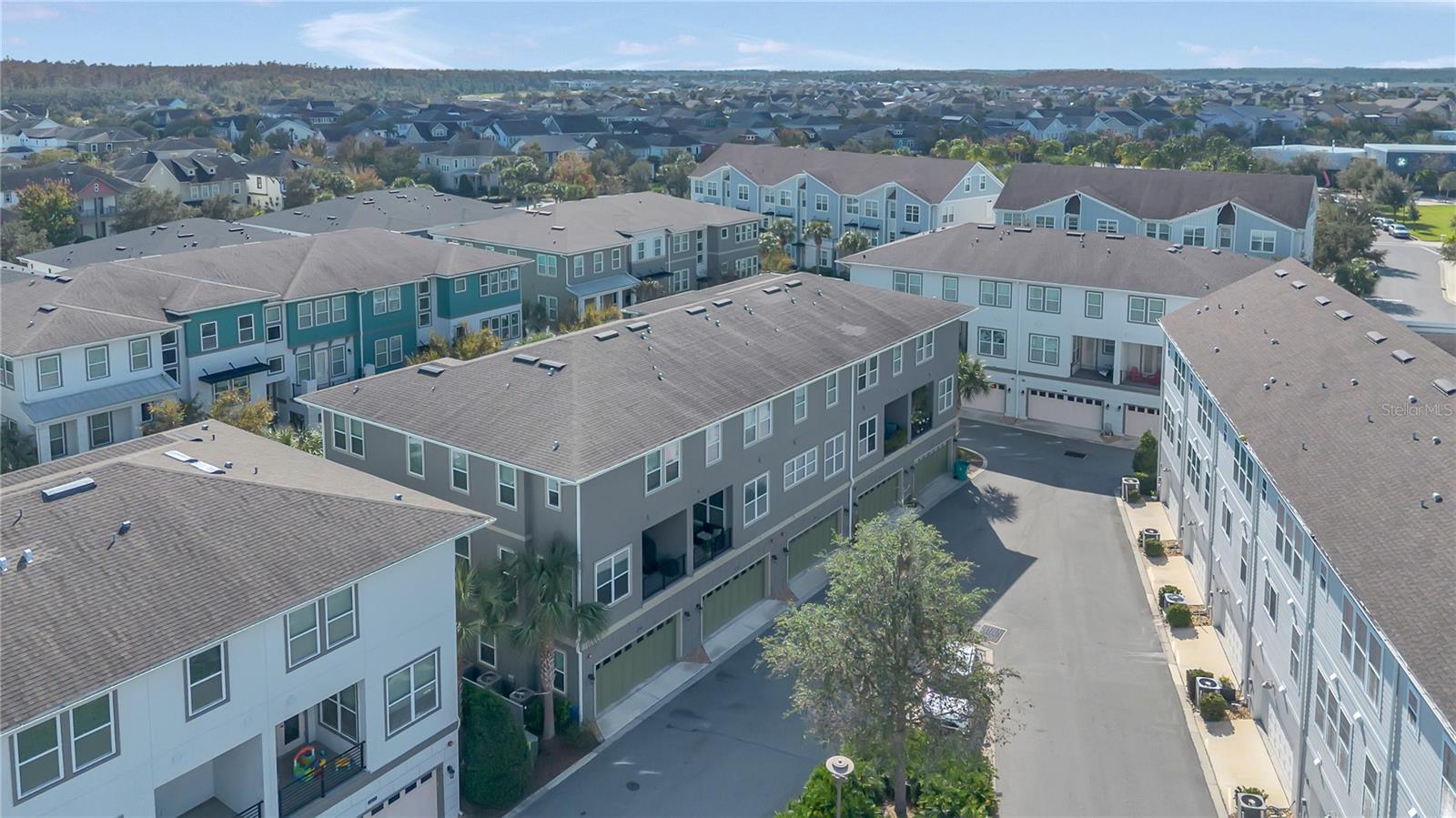 LAUREATE PARK NBRHD CENTER PH 1 - Residential