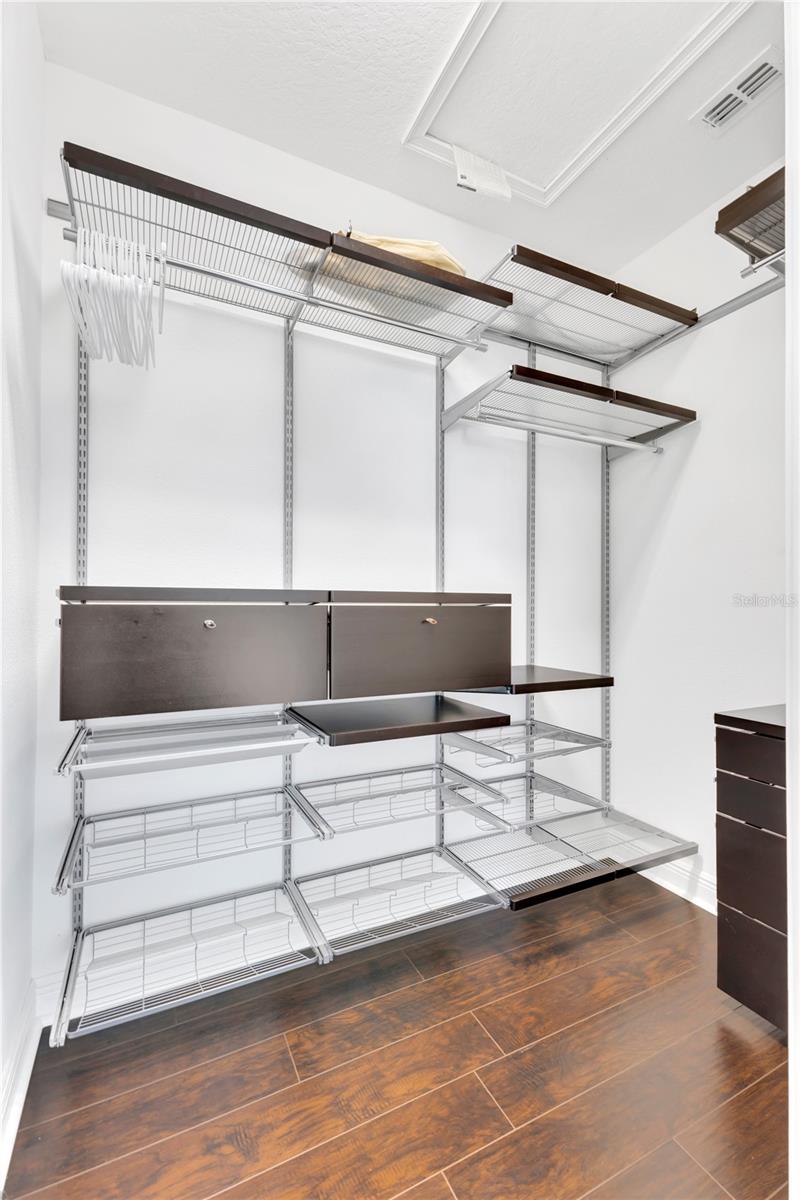 LAUREATE PARK NBRHD CENTER PH 1 - Residential