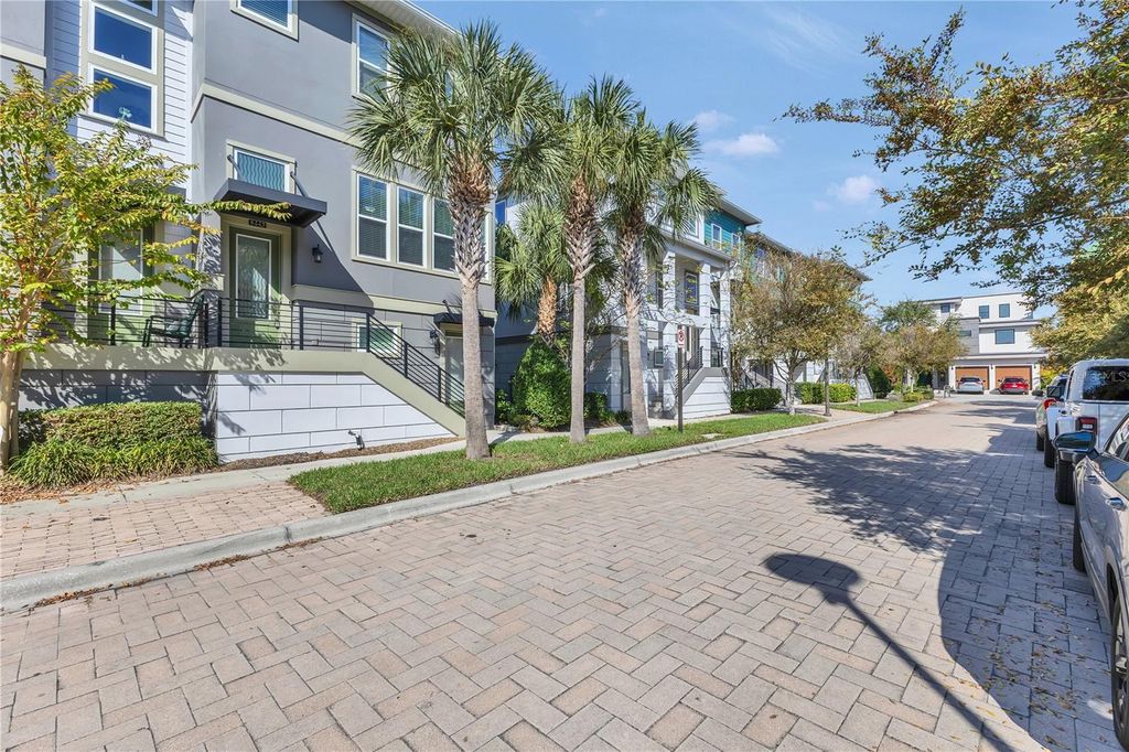 Photo of 8443 Karrer Terrace, Orlando, FL 32827 (MLS # S5139314)