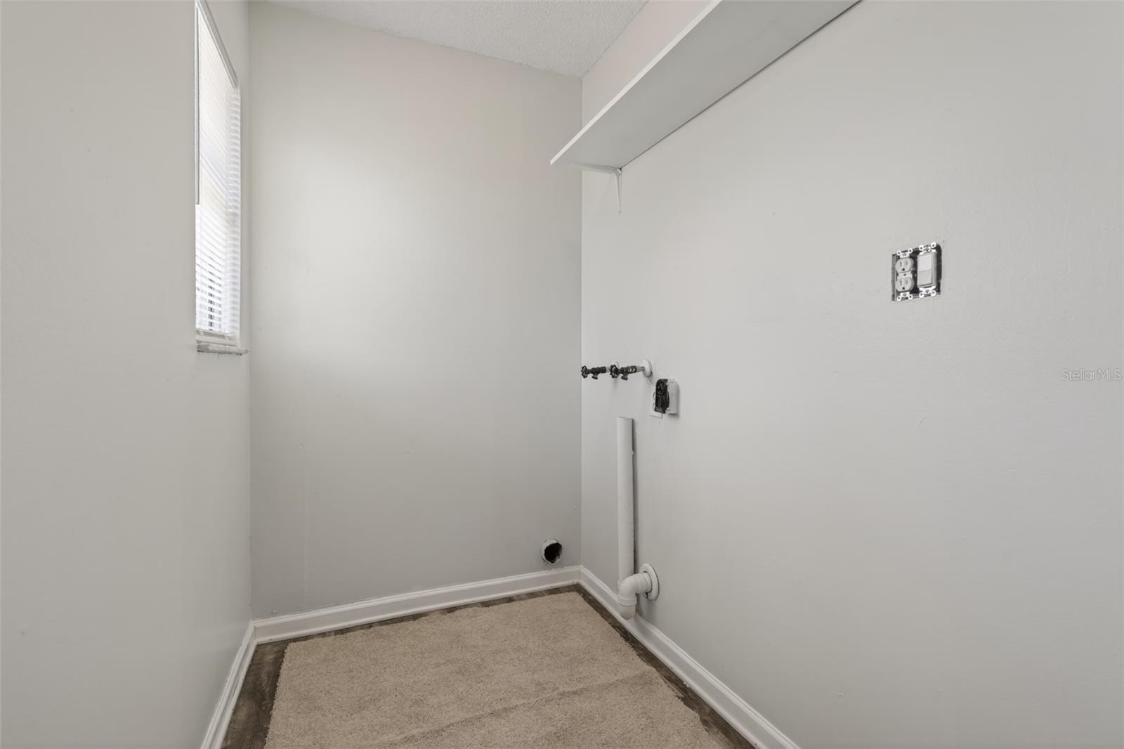 HUNTINGTON ON GREEN CONDO - Residential