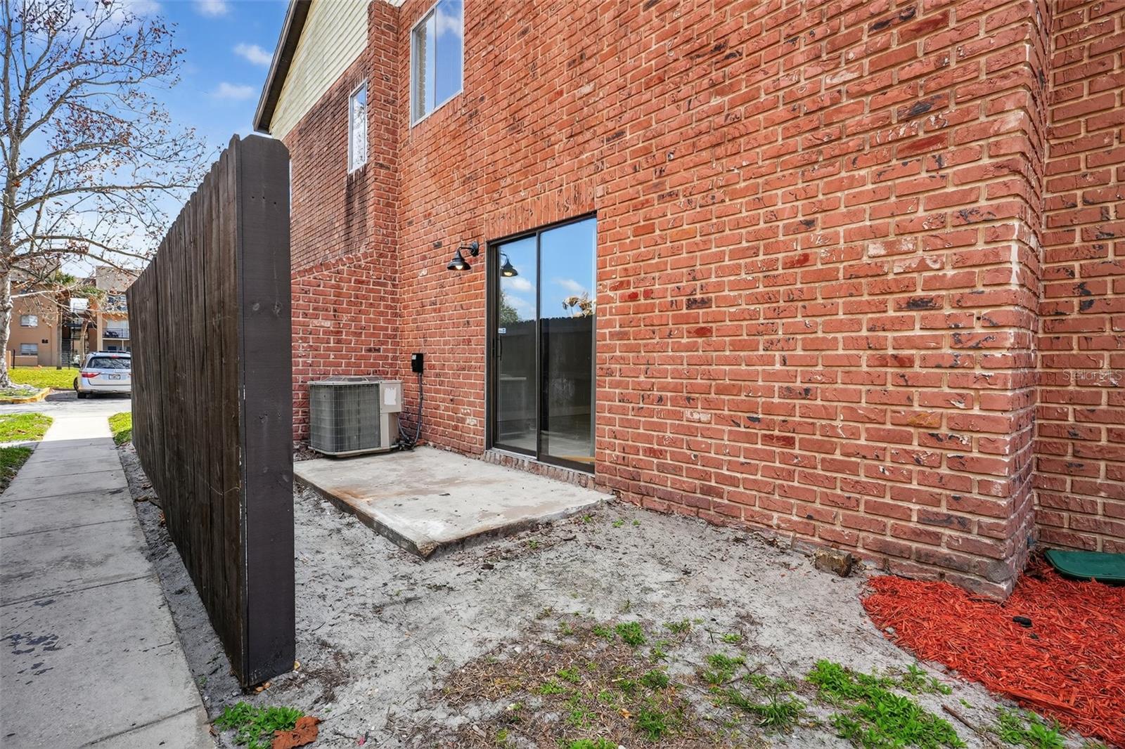 HUNTINGTON ON GREEN CONDO - Residential