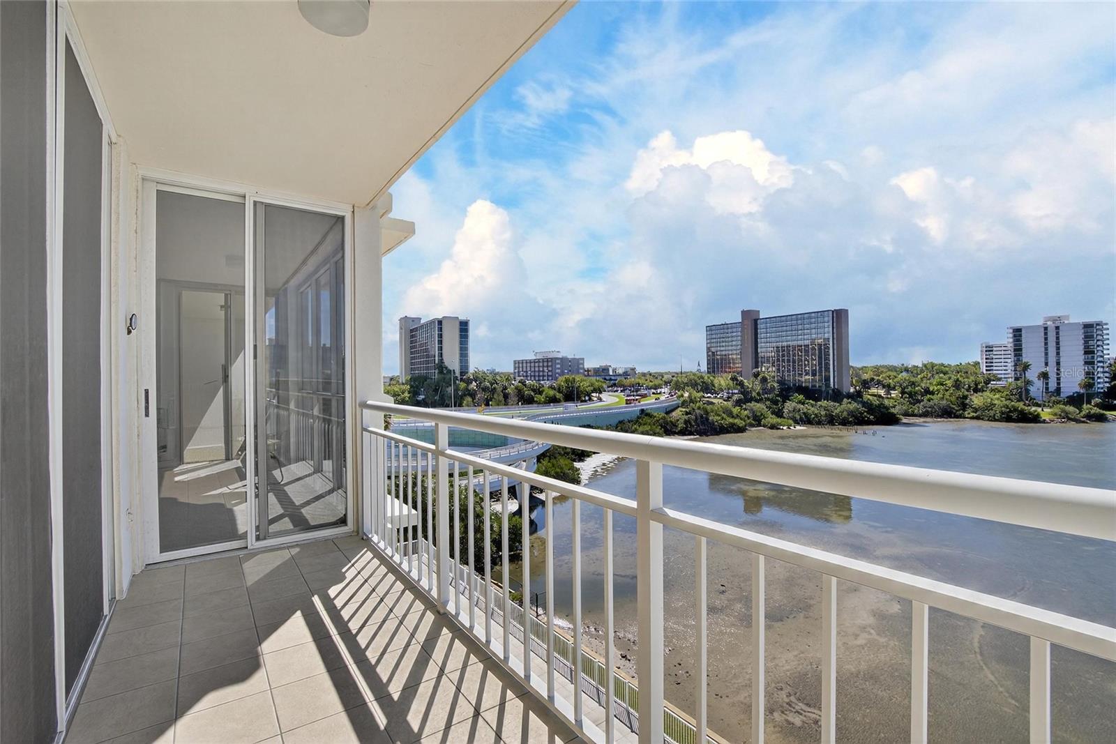 PIERCE 100 CONDO - Residential