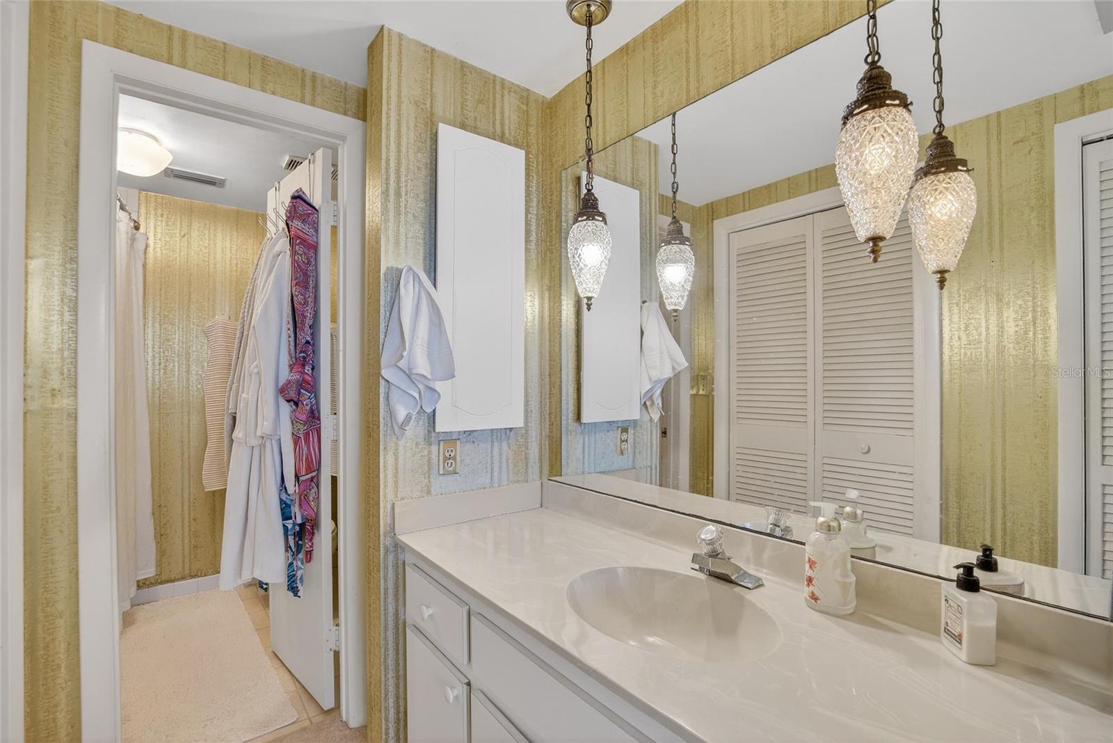 PIERCE 100 CONDO - Residential