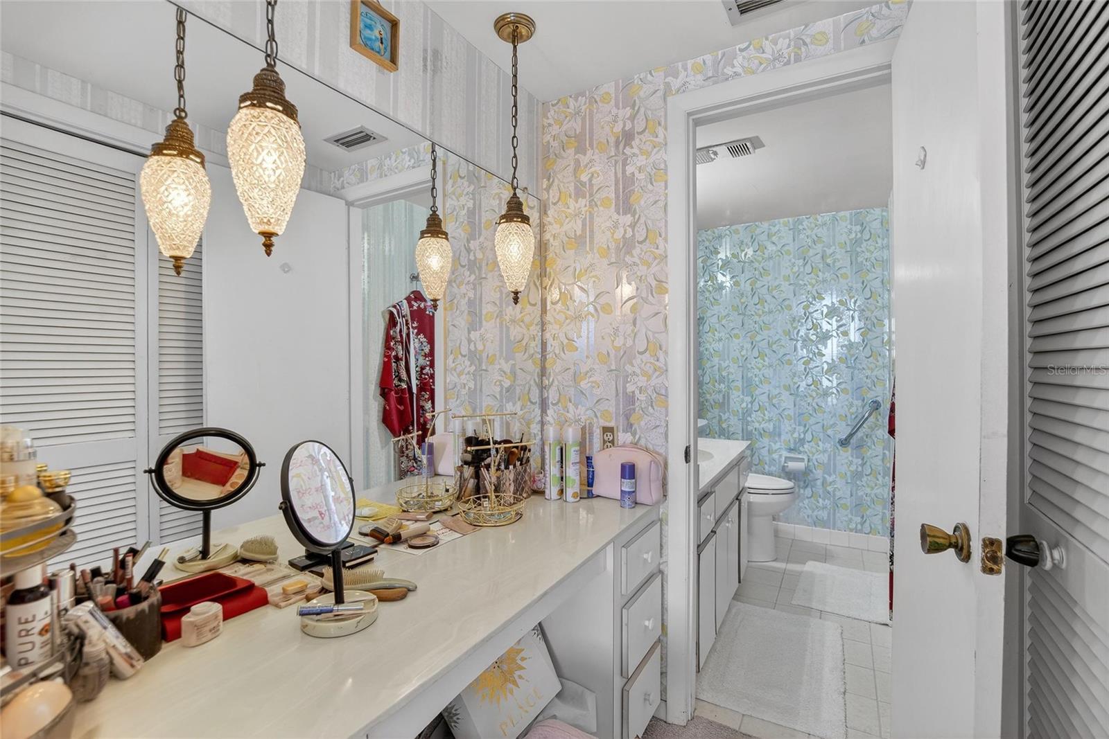 PIERCE 100 CONDO - Residential