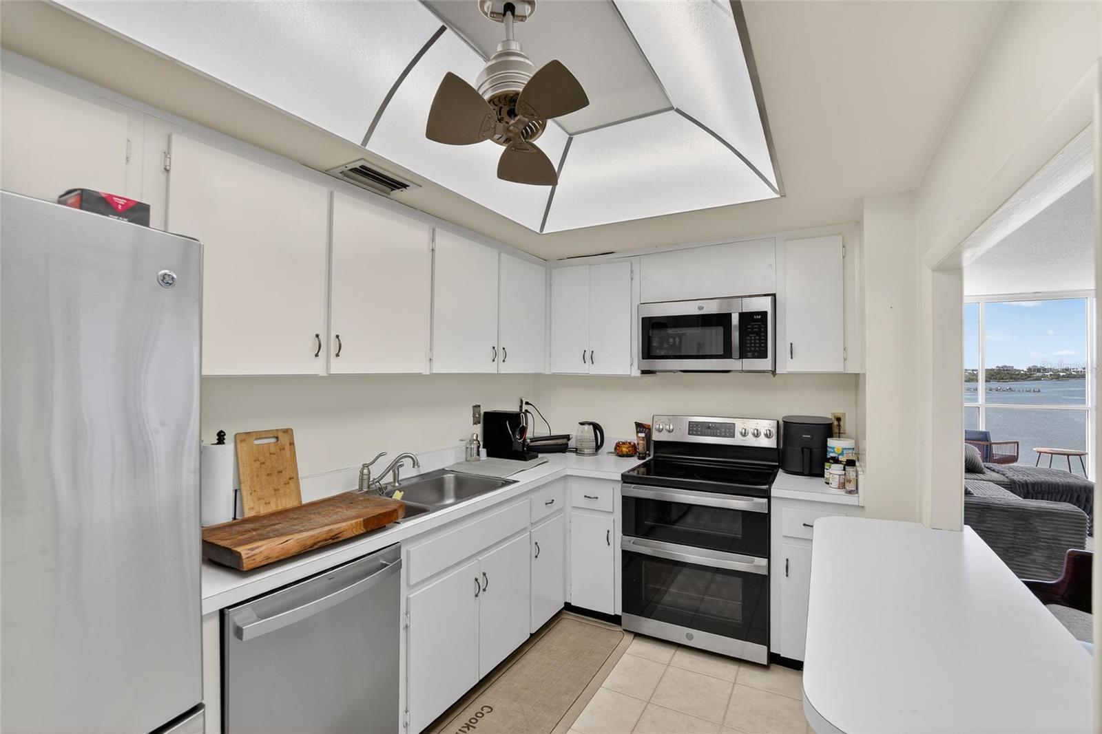 PIERCE 100 CONDO - Residential