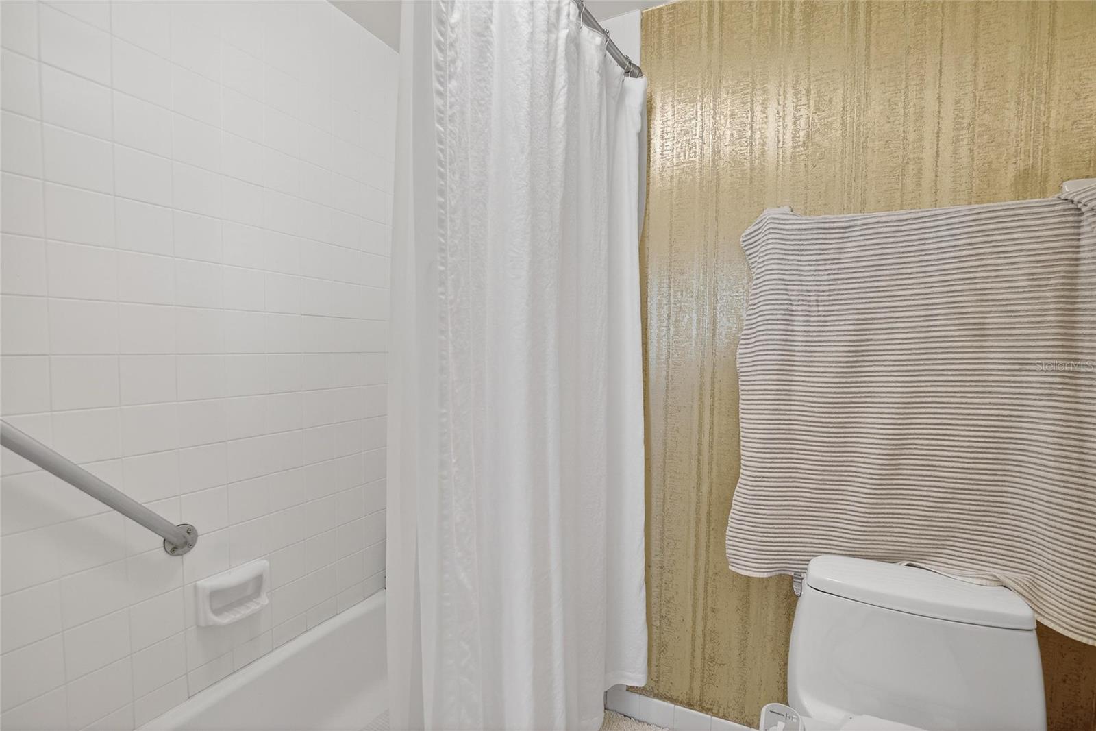 PIERCE 100 CONDO - Residential