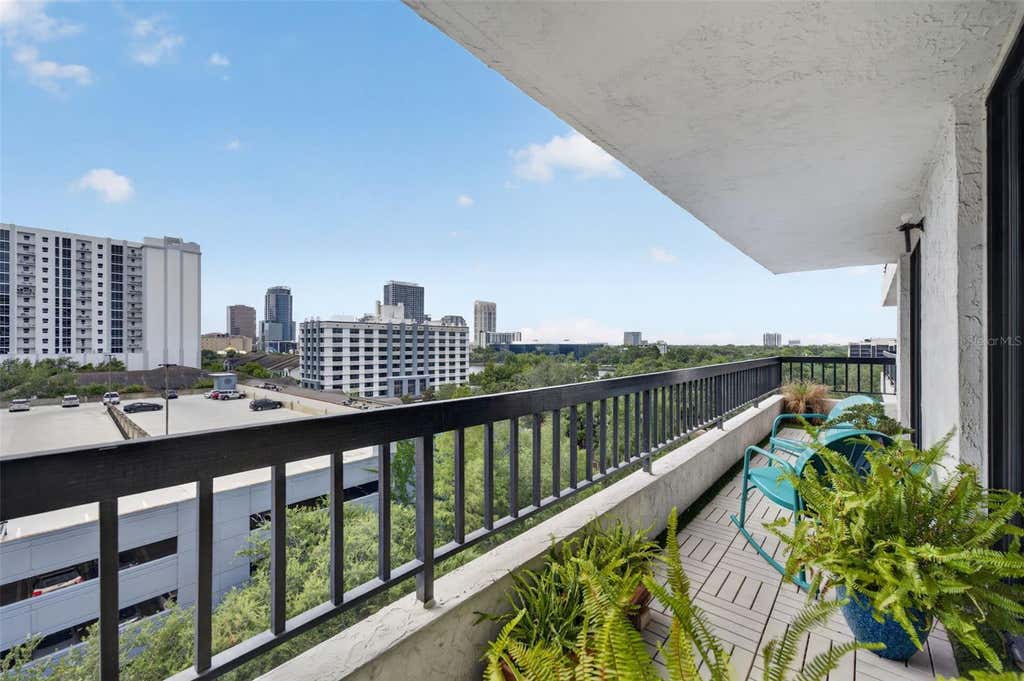 Photo of 530 E Central Boulevard #803, Orlando, FL 32801 (MLS # O6429601)