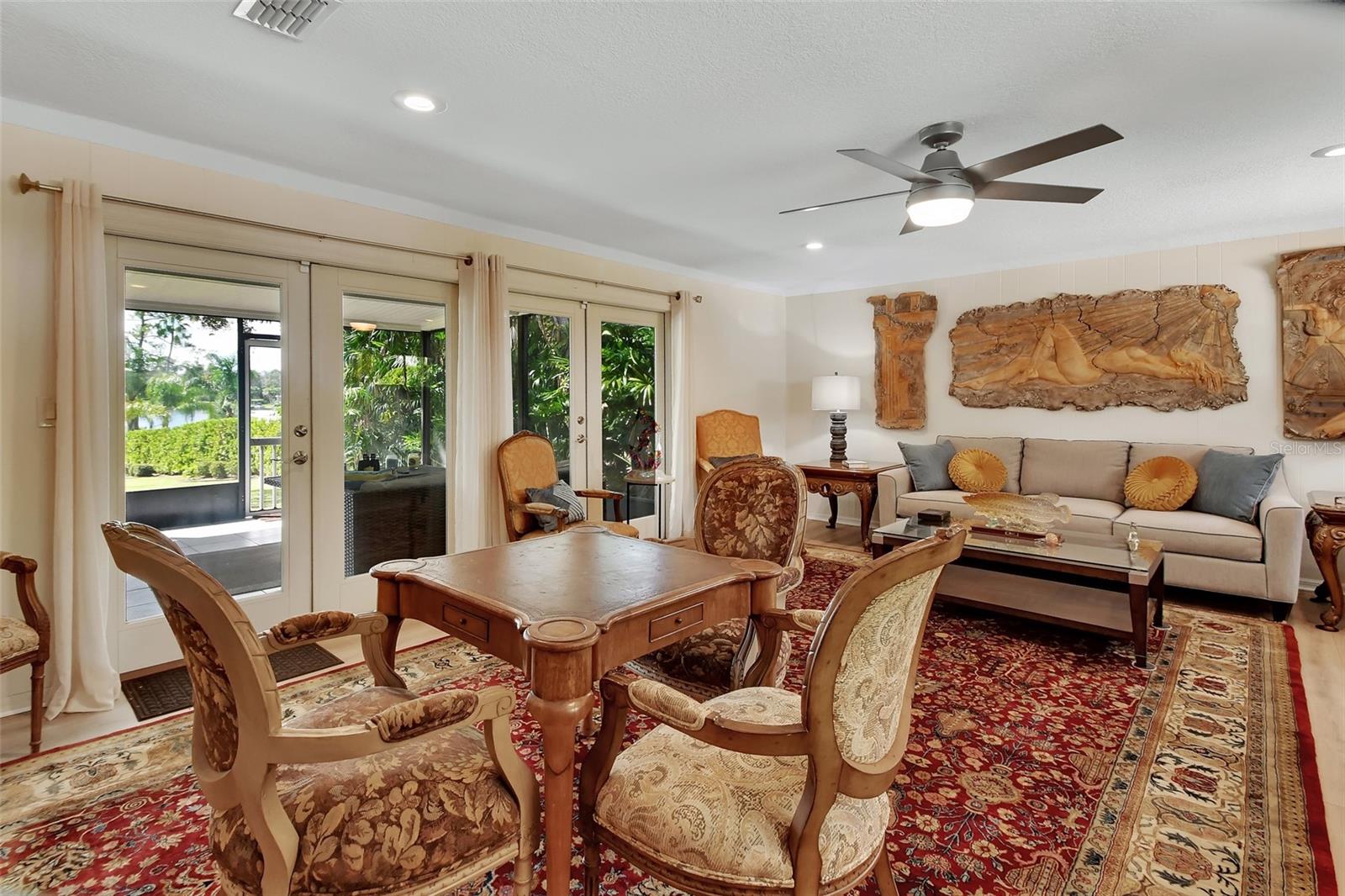 DOMINGO REYES GRANT - Residential