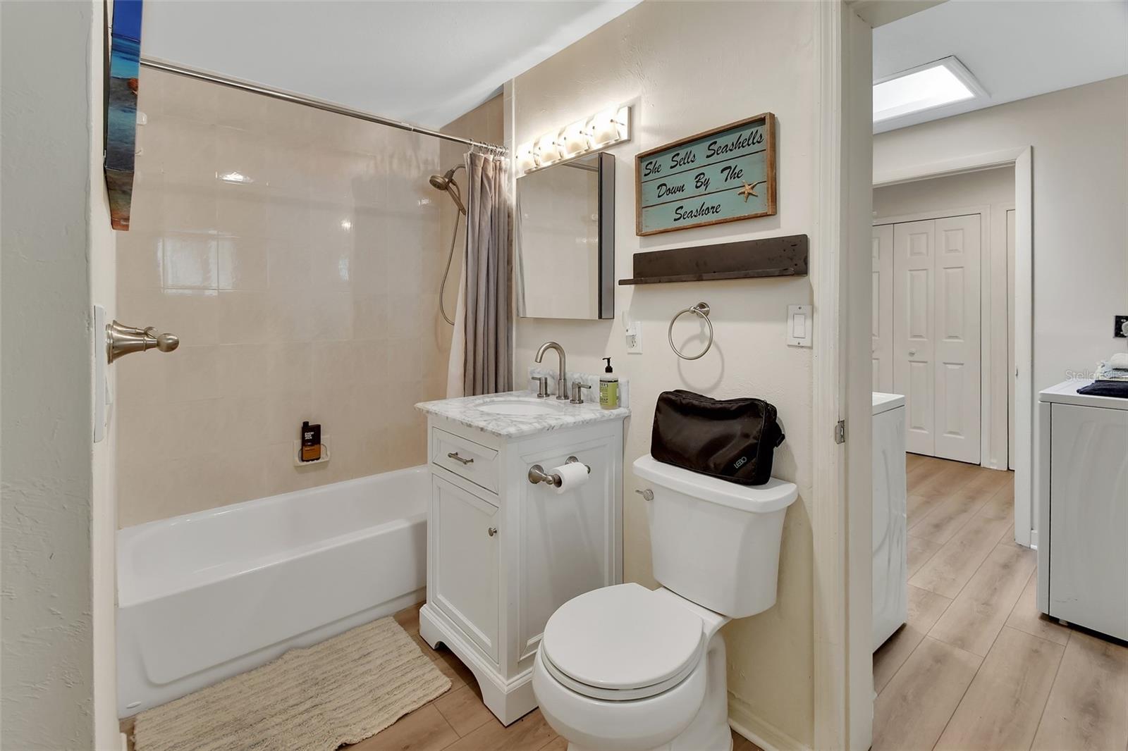 DOMINGO REYES GRANT - Residential