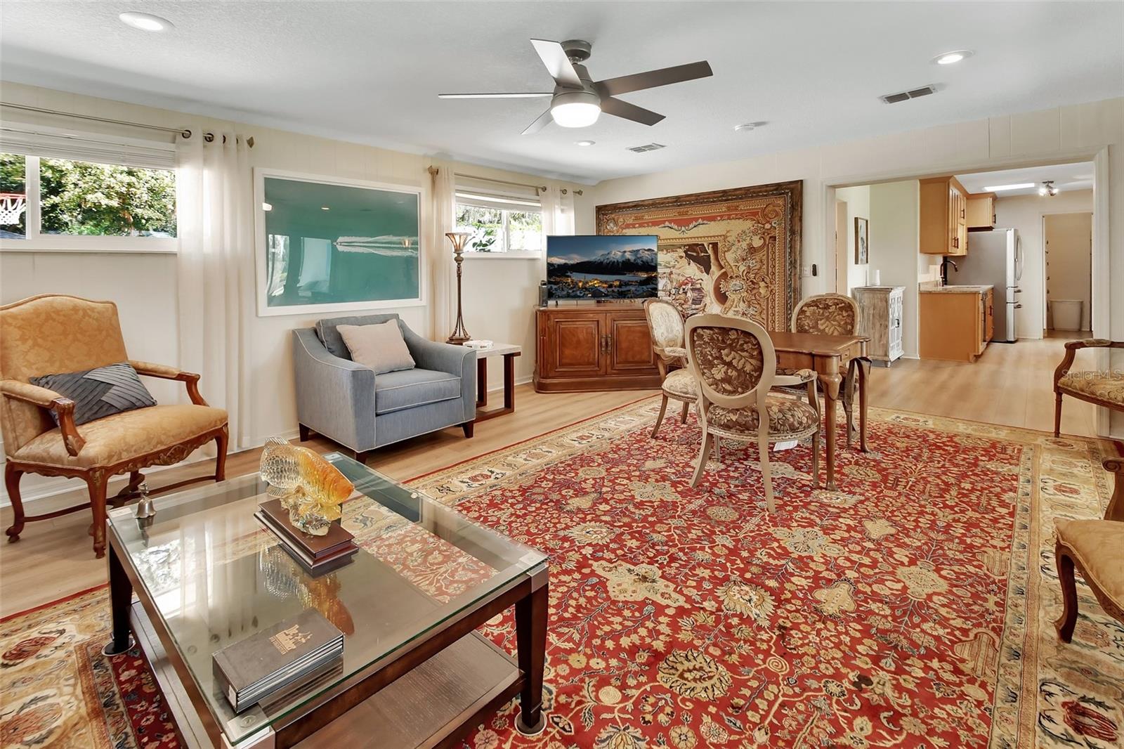 DOMINGO REYES GRANT - Residential