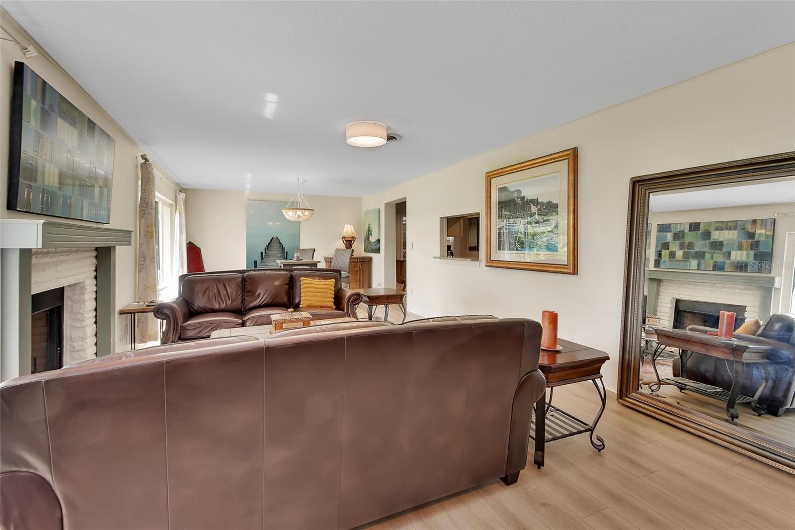 DOMINGO REYES GRANT - Residential