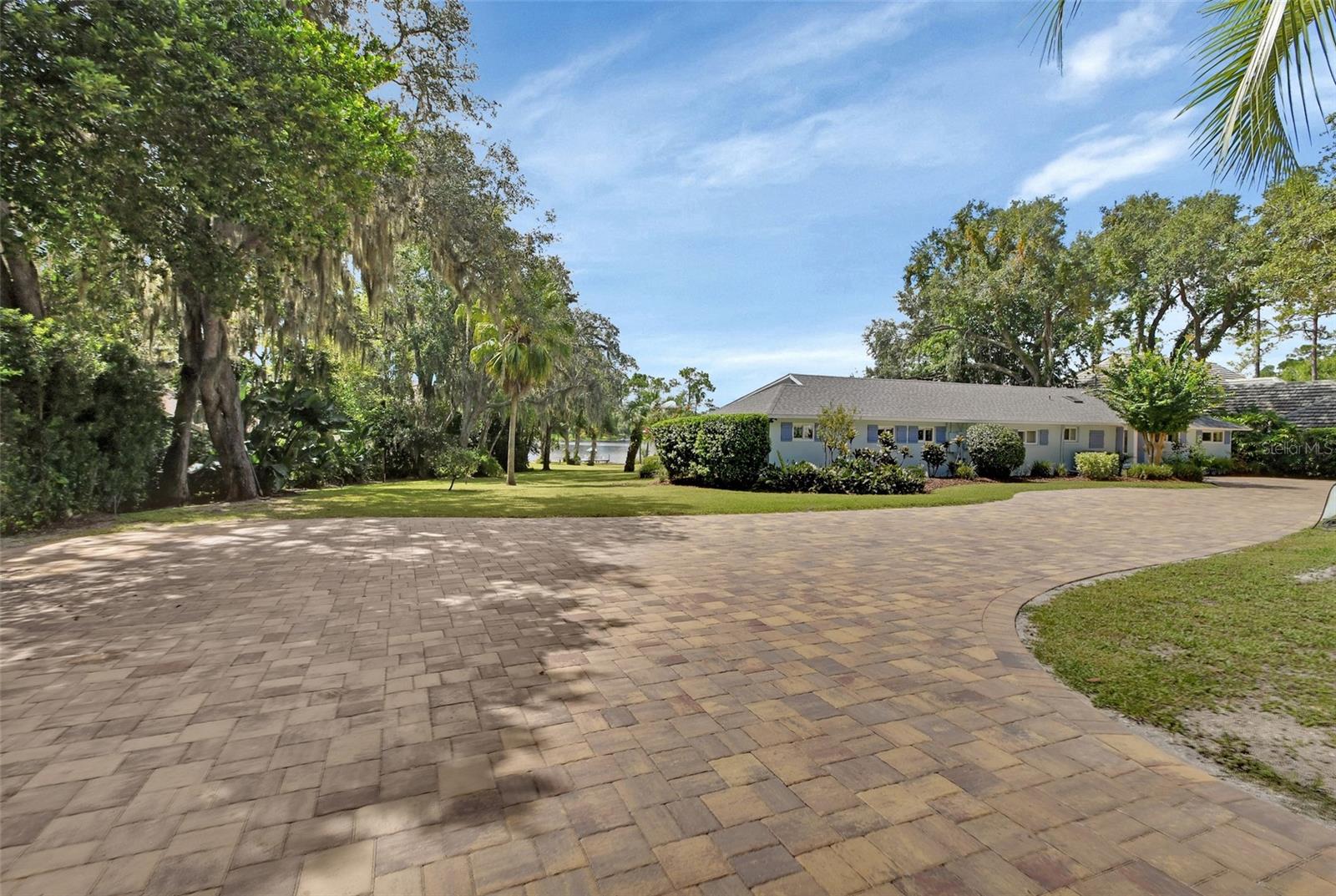 DOMINGO REYES GRANT - Residential