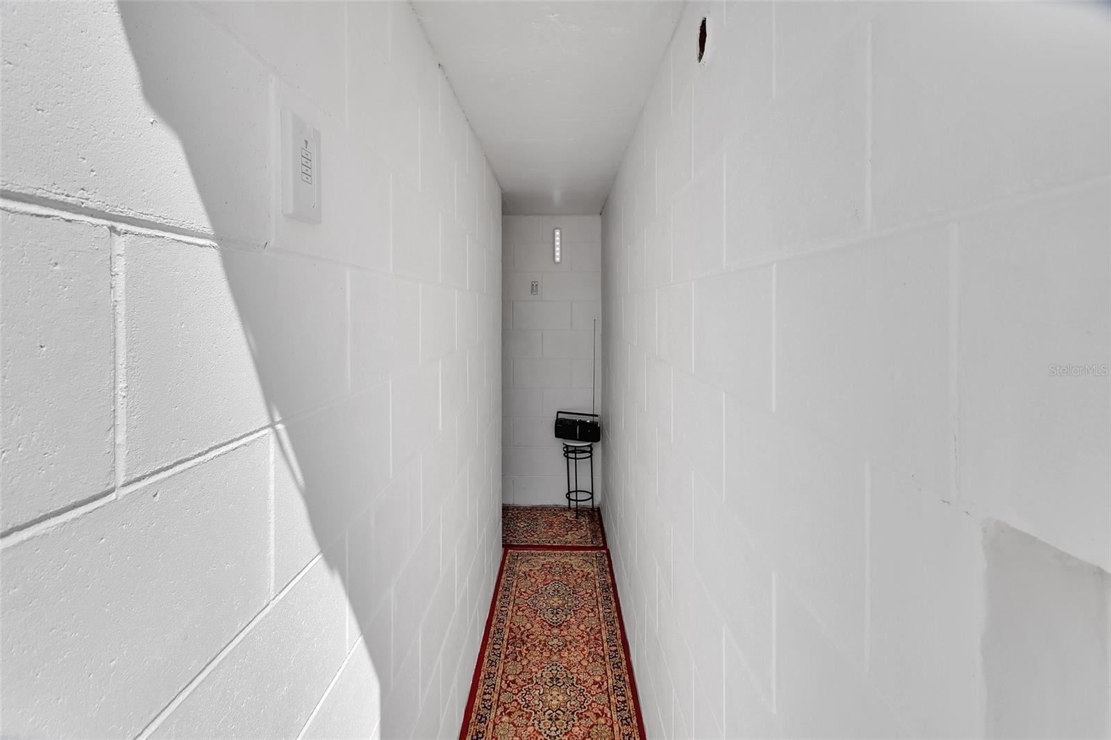 DOMINGO REYES GRANT - Residential