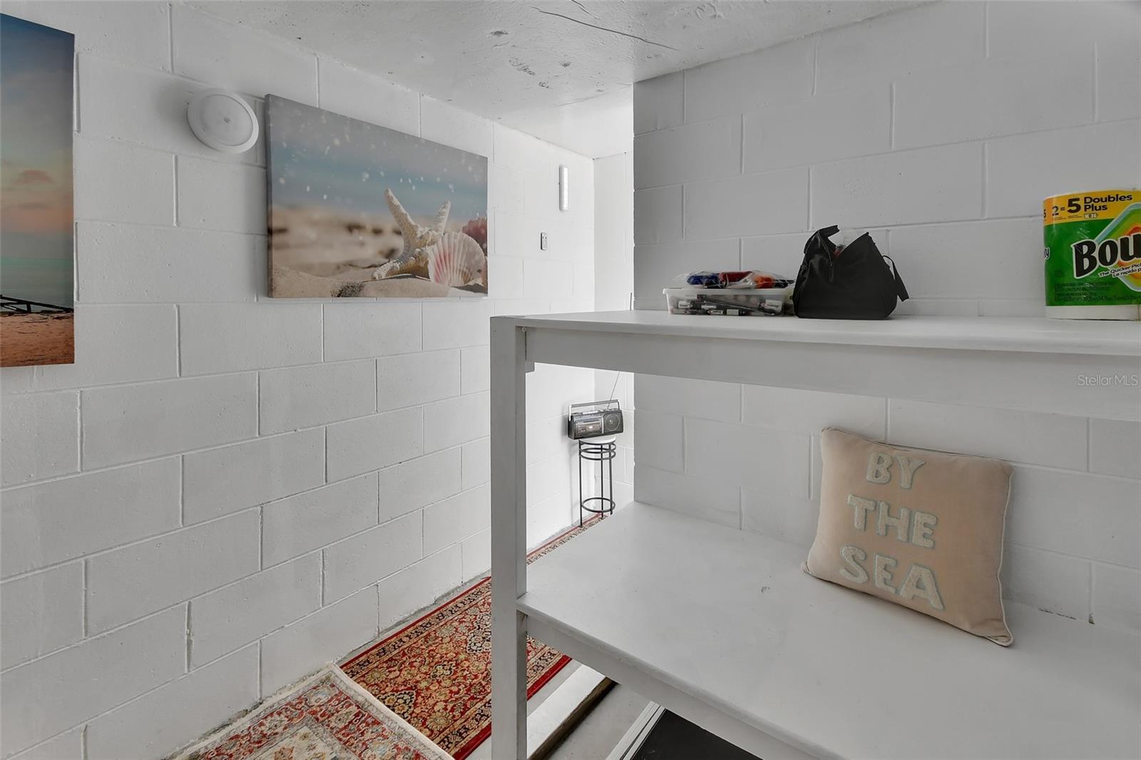 DOMINGO REYES GRANT - Residential