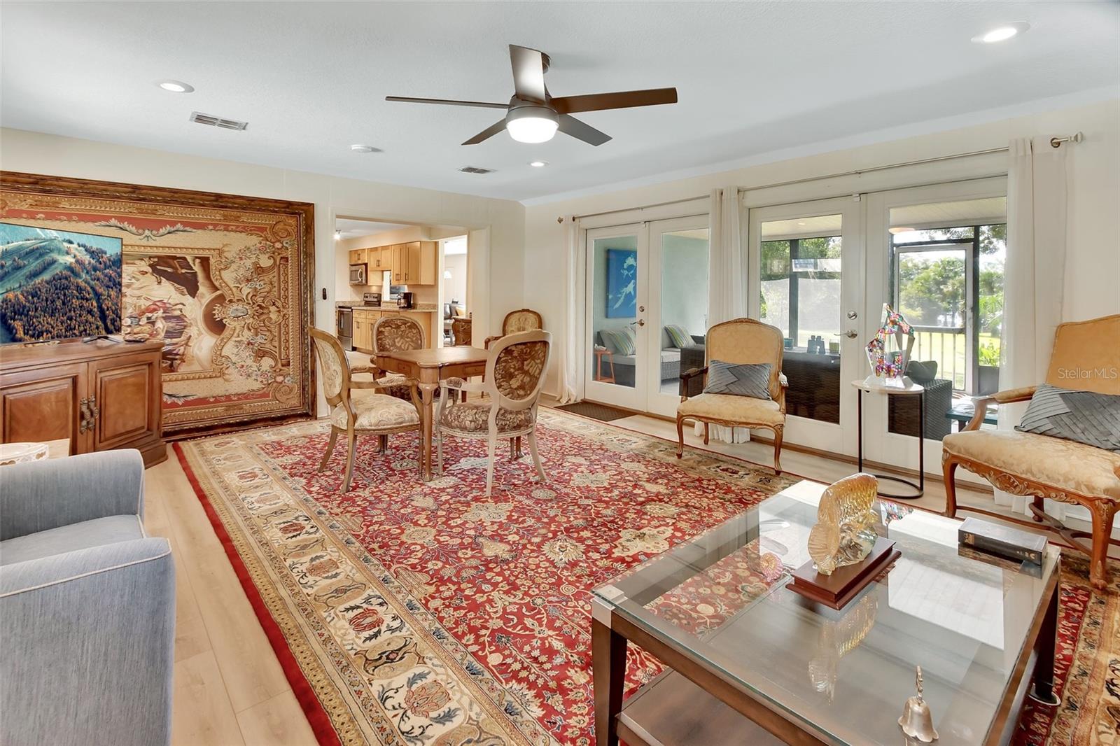 DOMINGO REYES GRANT - Residential