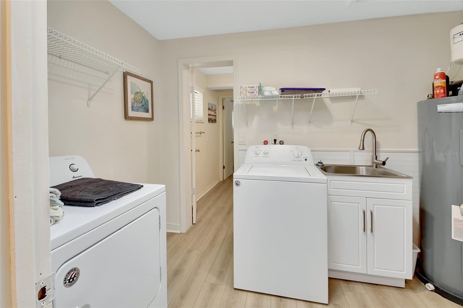 DOMINGO REYES GRANT - Residential