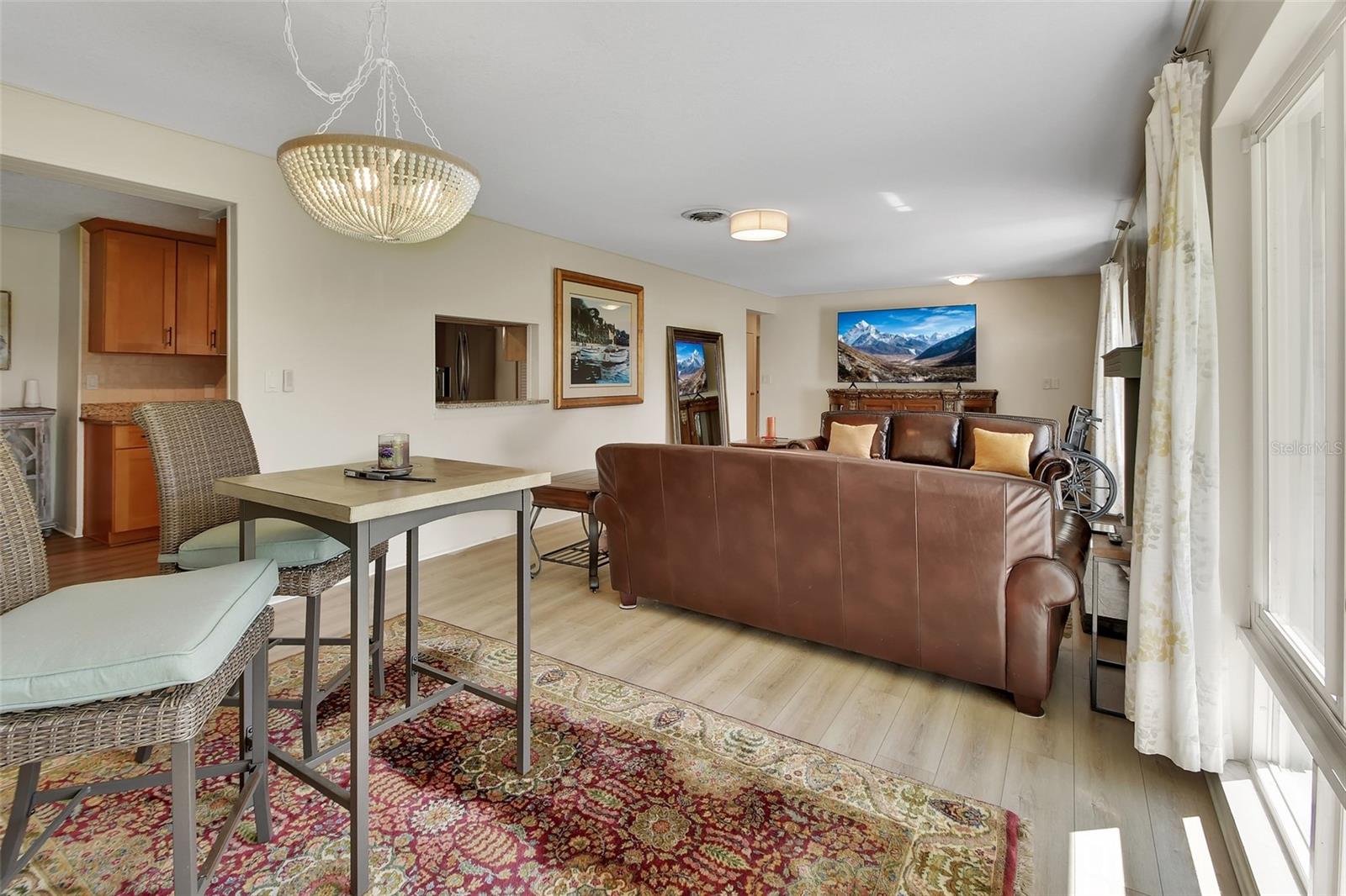 DOMINGO REYES GRANT - Residential