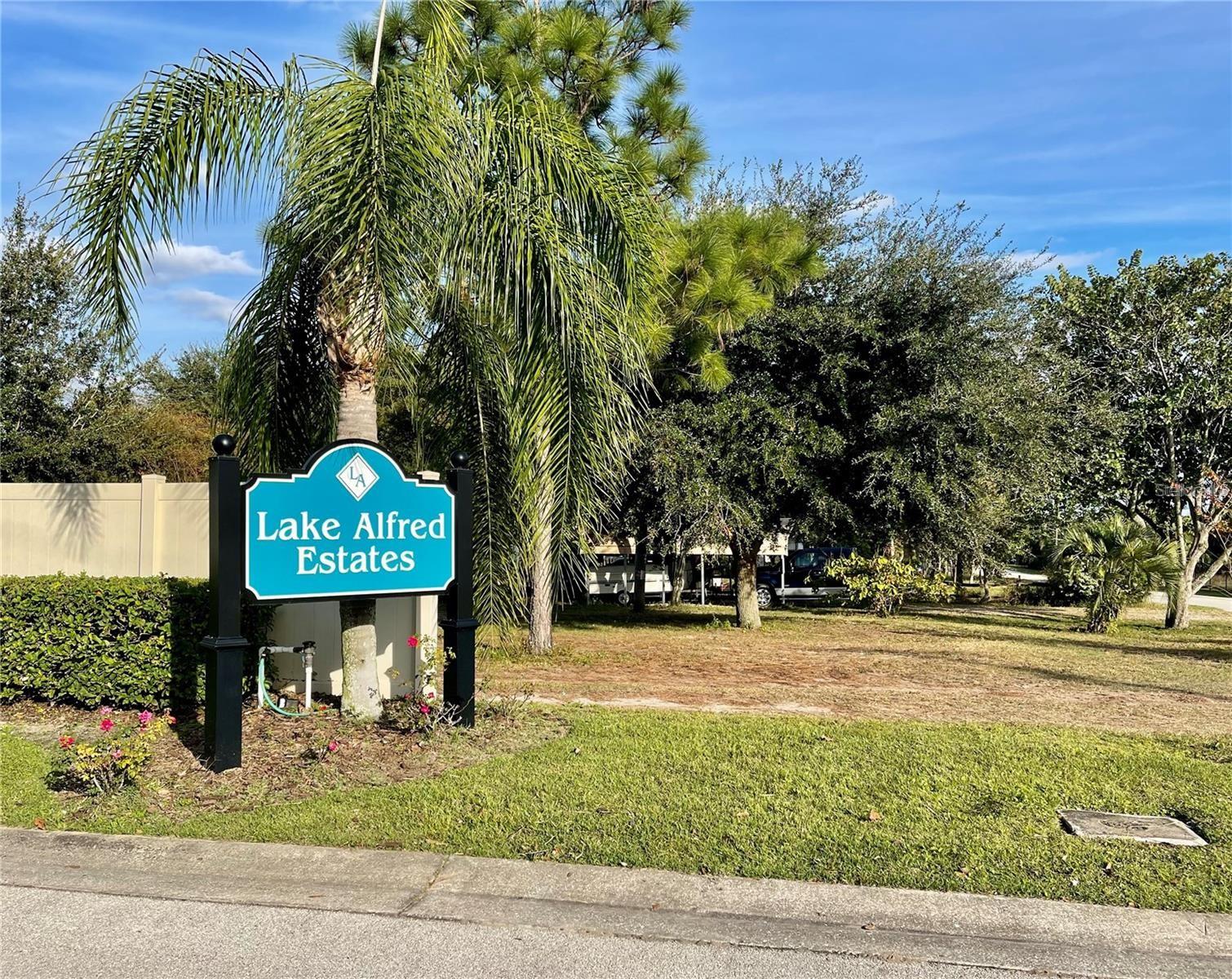 LAKE ALFRED ESTATES - Residential Lease