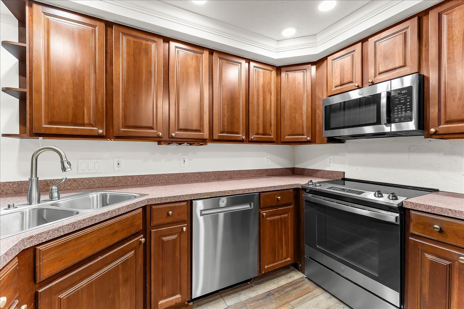 RAMBLEWOOD ACRES - Residential