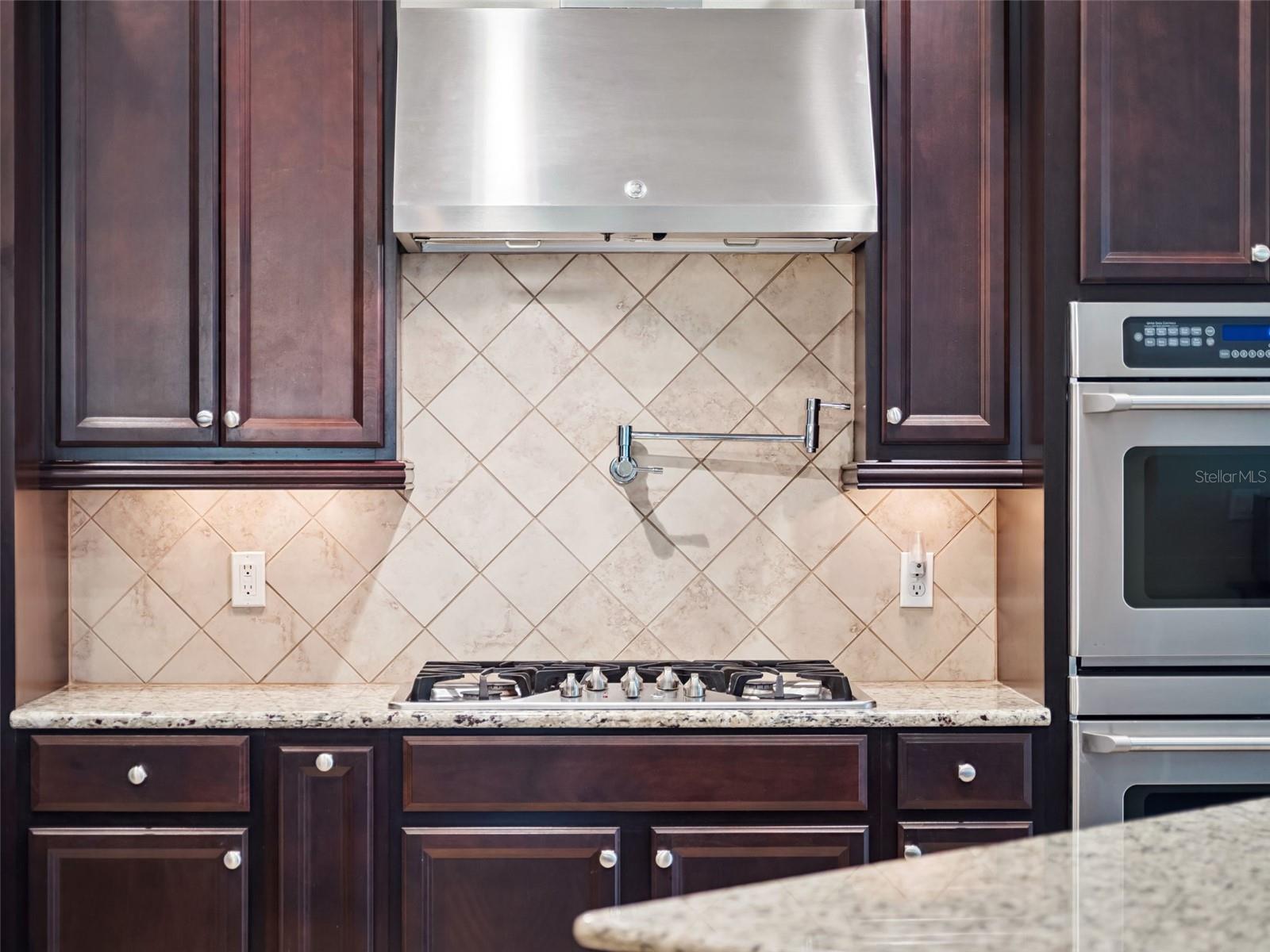RESERVE AT CARRIAGE POINTE - Residential