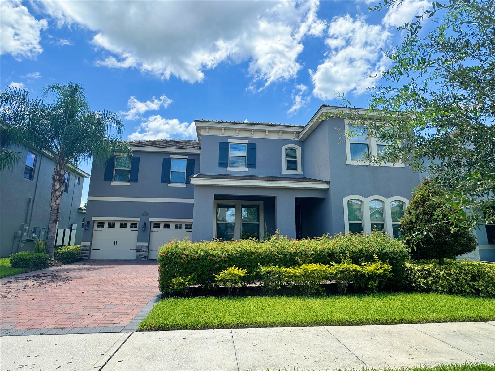 Welcome to 9988 Beach Port Drive in the beautiful community Waterleigh in Winter Garden! This stunning property offers the perfect blend of
modern luxury and serene coastal living. This home provides a peaceful retreat that embodies the essence of relaxation and comfort. With its
spacious layout, stylish design, and picturesque surroundings, 9988 Beach Port Driver is truly a gem waiting to be discovered. Whether you're
looking for a peachful escape or a serene place to call home, this address offers an unparalleled lifestyle experience. This property is Four
bedrooms with 4.5 baths, Loft, Flex, formal dinning with comfortable owner's suite. Waterleigh amenities feature 2 beautiful clubhouses with 2
resort style pools, 2 fitness centers, putt-putt golf, beach volleyball, tennis , lake view BBQ/picnic area, dog-park and so much more. This
amazing community is located close to New Schools just in time for the new school year right around the corner, Shopping, Dining, DISNEY and
convenient to 429, 1-4 and 417. Call to schedule a showing and view the community that is a "must see" in Winter Garden/Horizons West.
