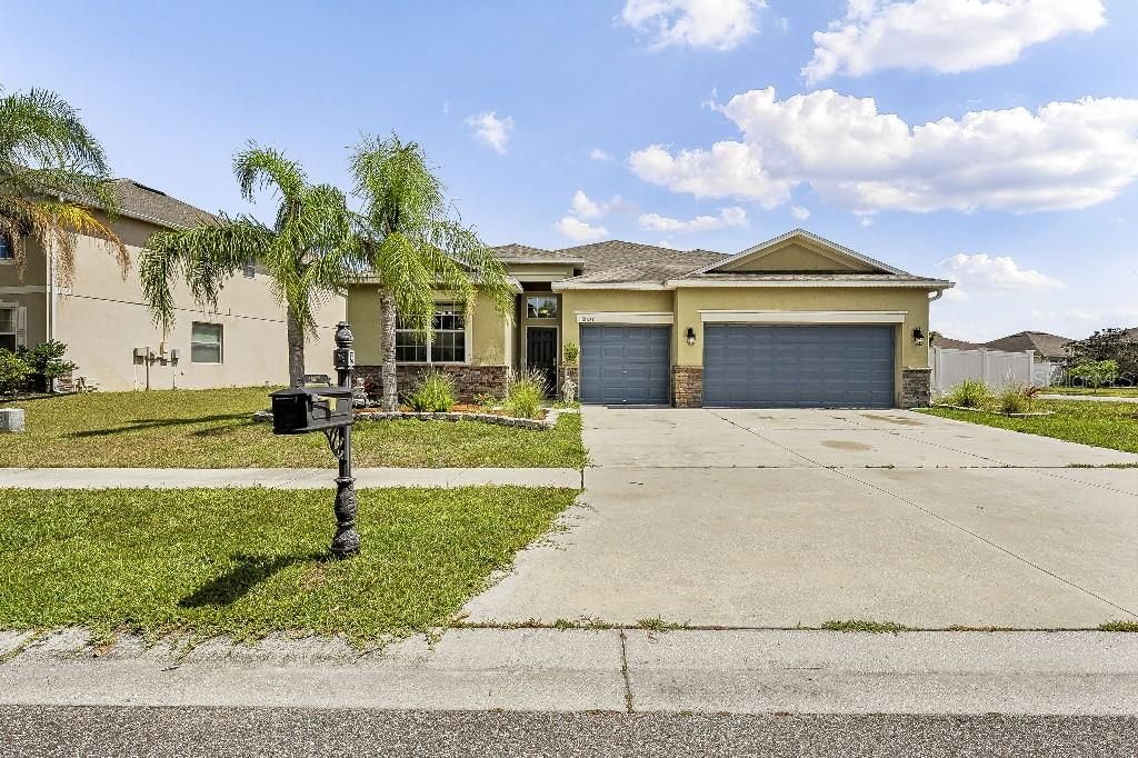 Photo of 18677 Milton Keynes Court, Land O Lakes, FL 34638 (MLS # TB8381629)