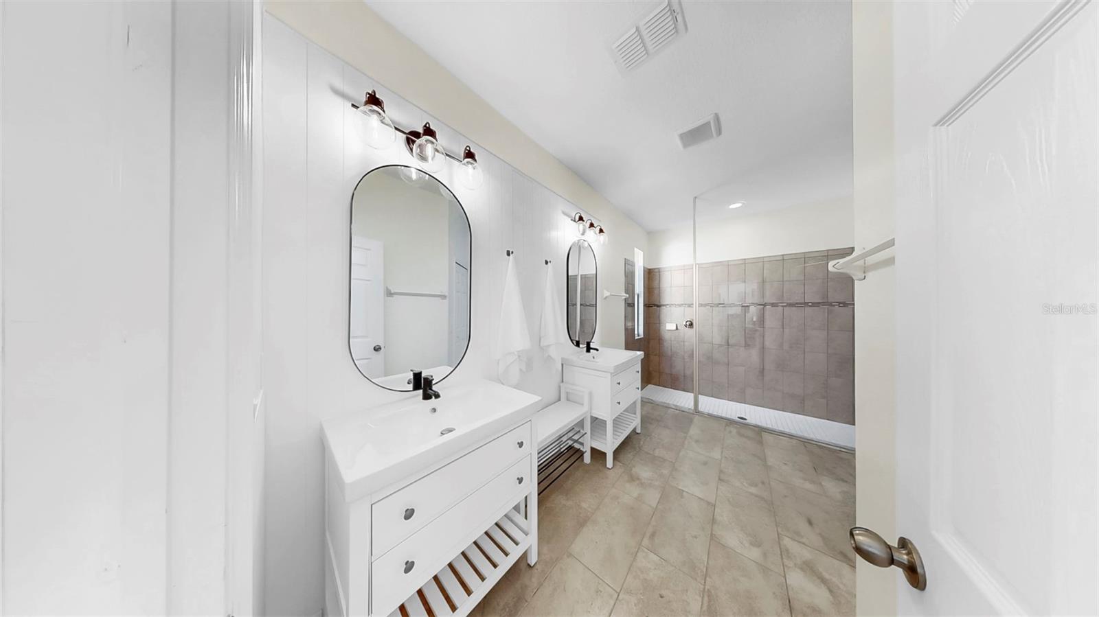 CARLTON LAKES PH 1A 1B-1 AN - Residential