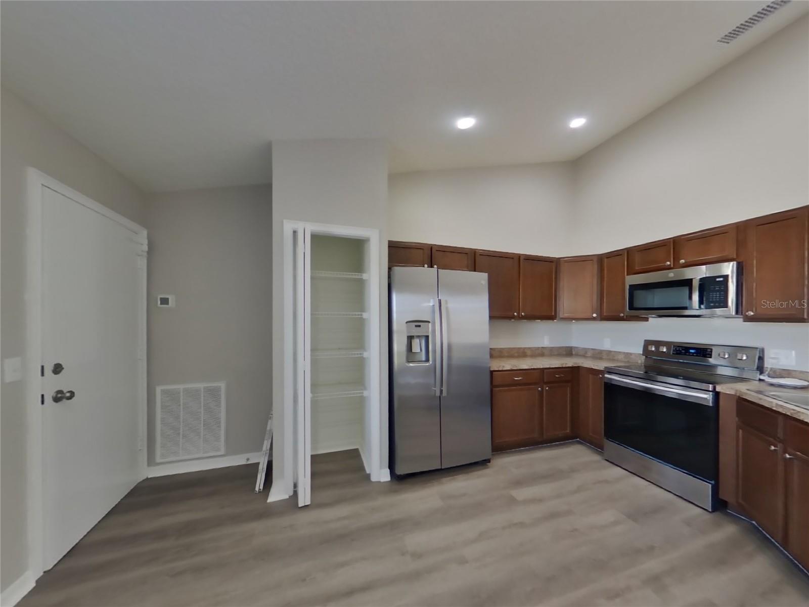 MAGNOLIA PRESERVE - Residential Lease