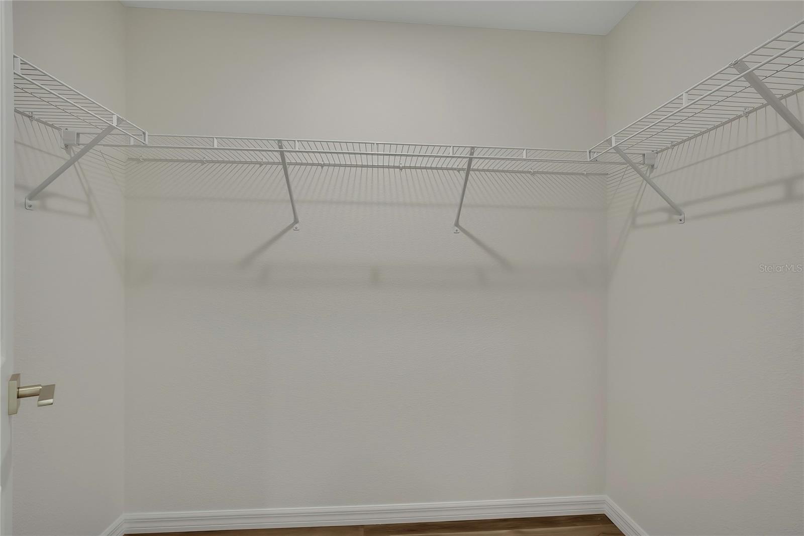 CRYSTAL MANOR UNIT 03 - Residential