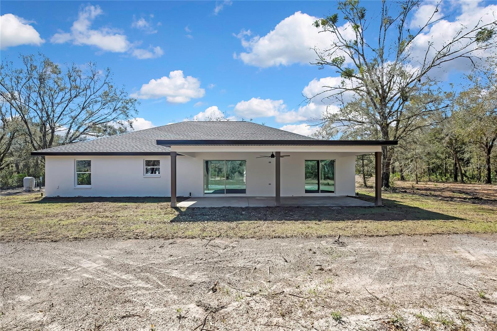 CRYSTAL MANOR UNIT 03 - Residential