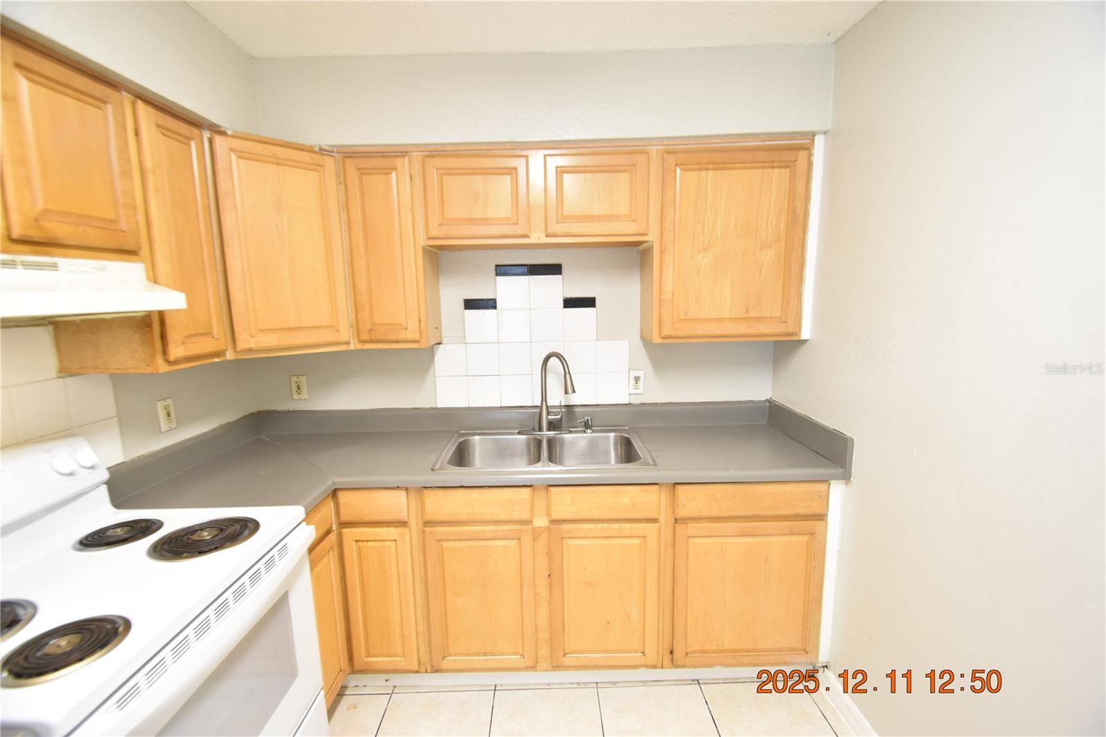 CLEWELL HEIGHTS SECOND ADDITIO - Residential Lease