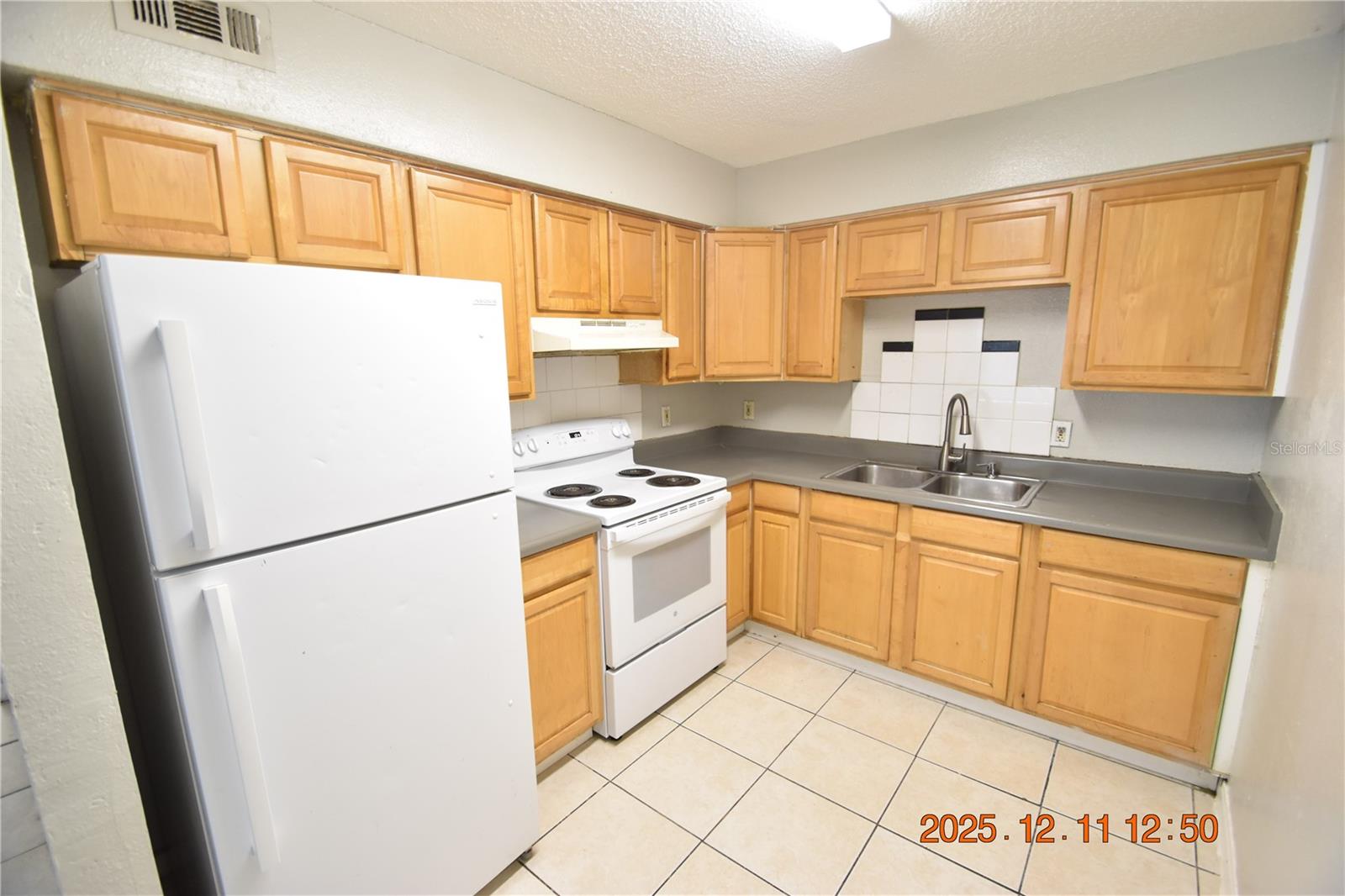 CLEWELL HEIGHTS SECOND ADDITIO - Residential Lease