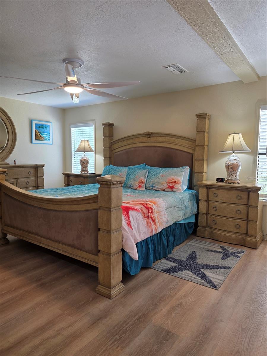 LEMON BAY ISLES PHASE 02 - Residential