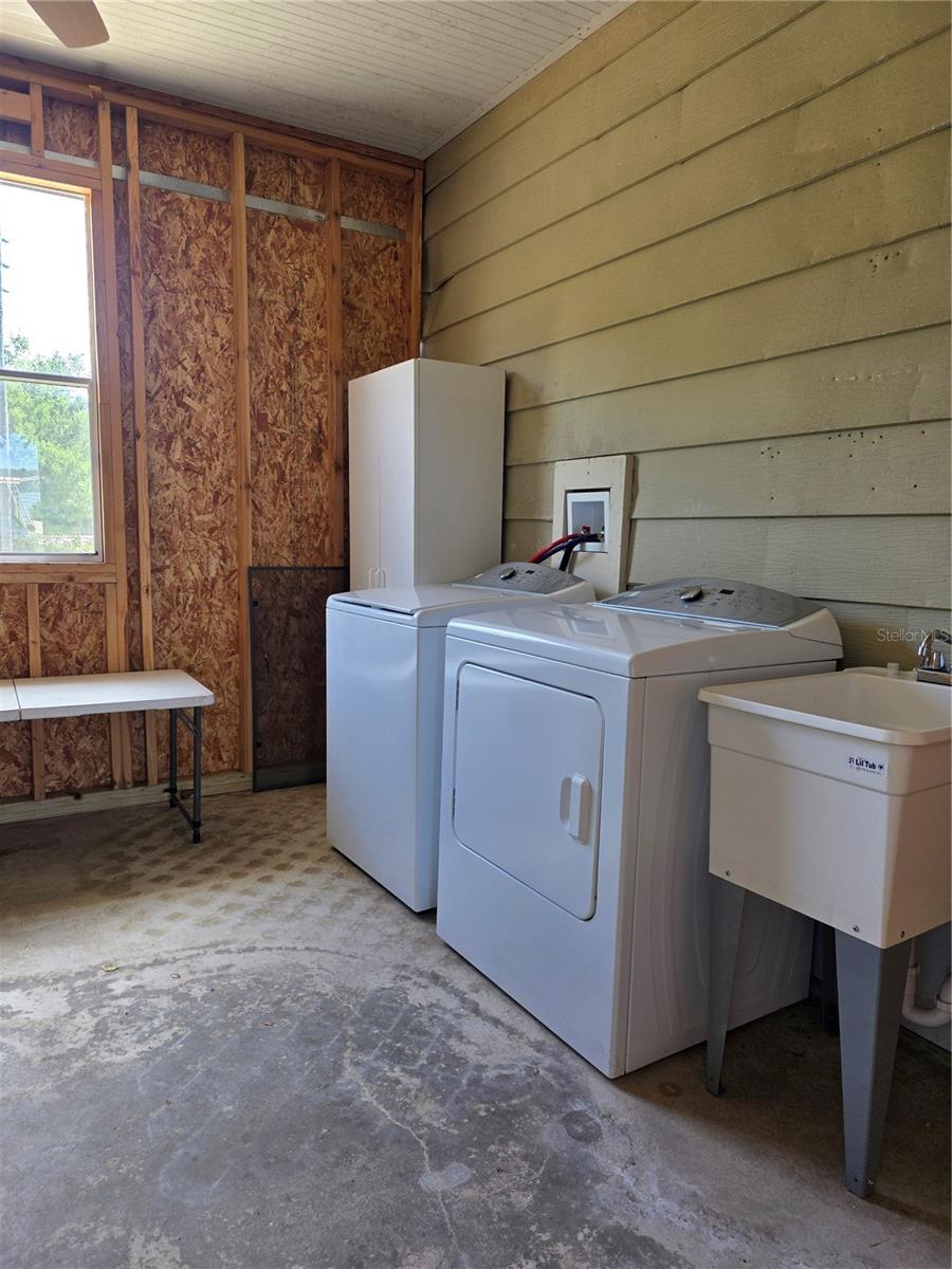 LEMON BAY ISLES PHASE 02 - Residential