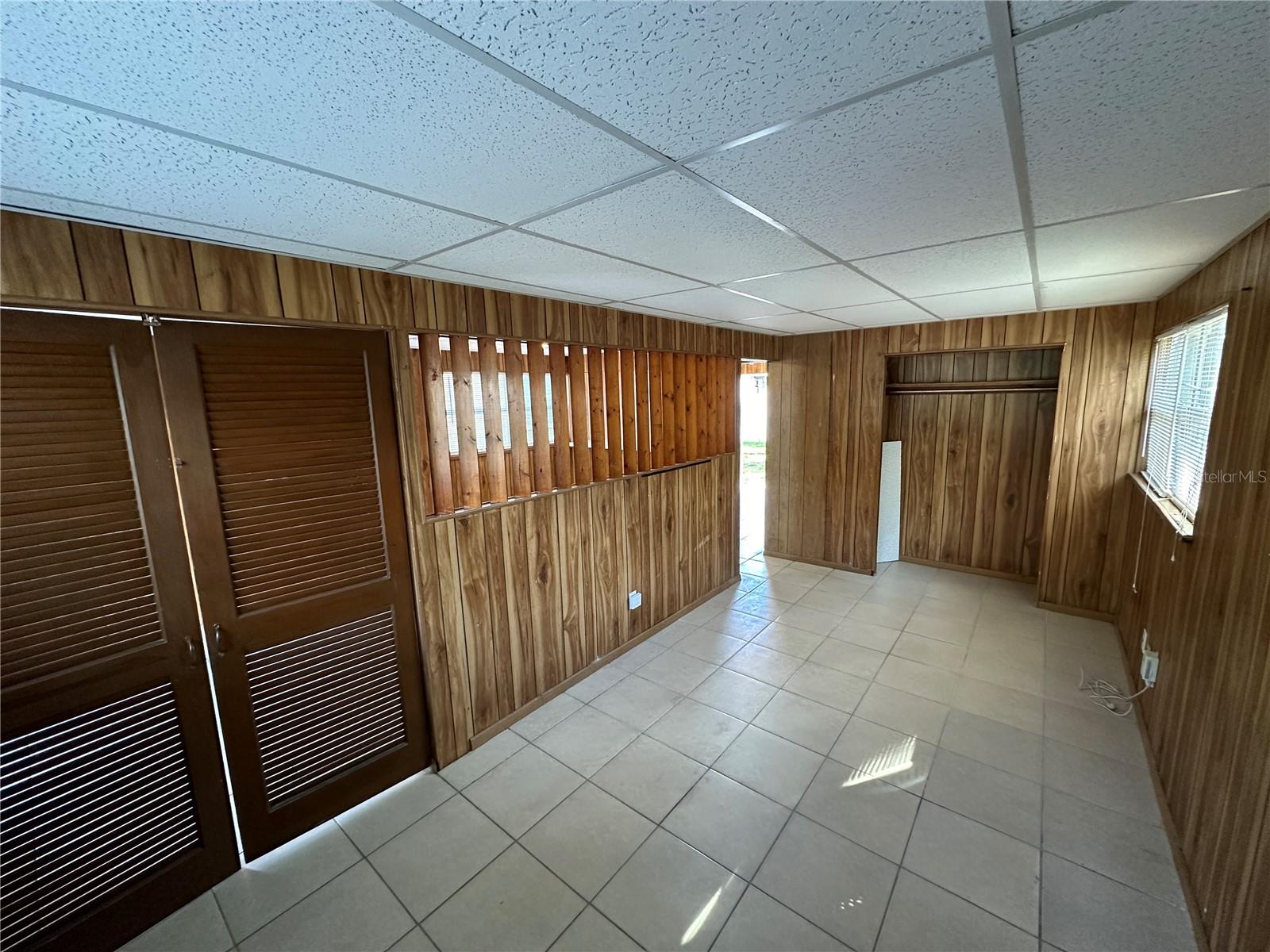 FARROWS - Residential Lease