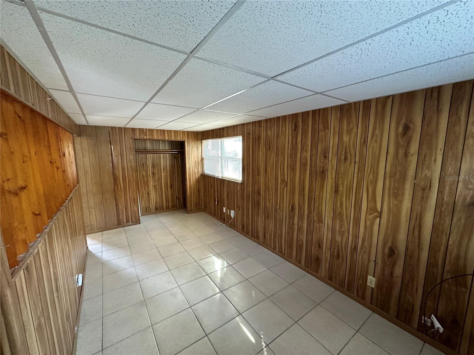 FARROWS - Residential Lease