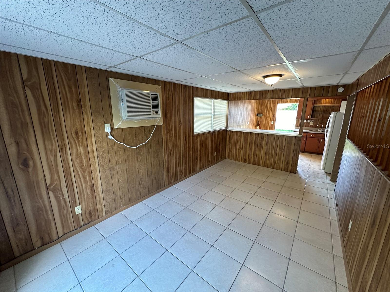 FARROWS - Residential Lease