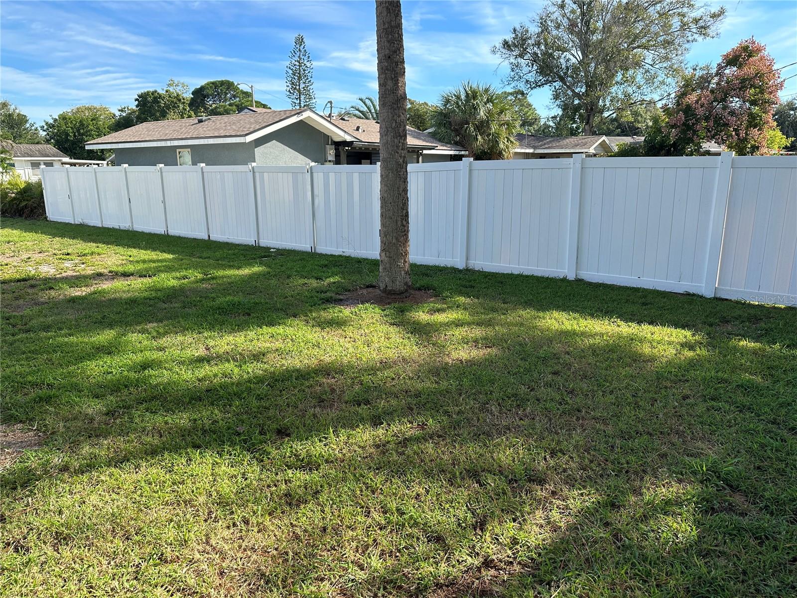 FARROWS - Residential Lease