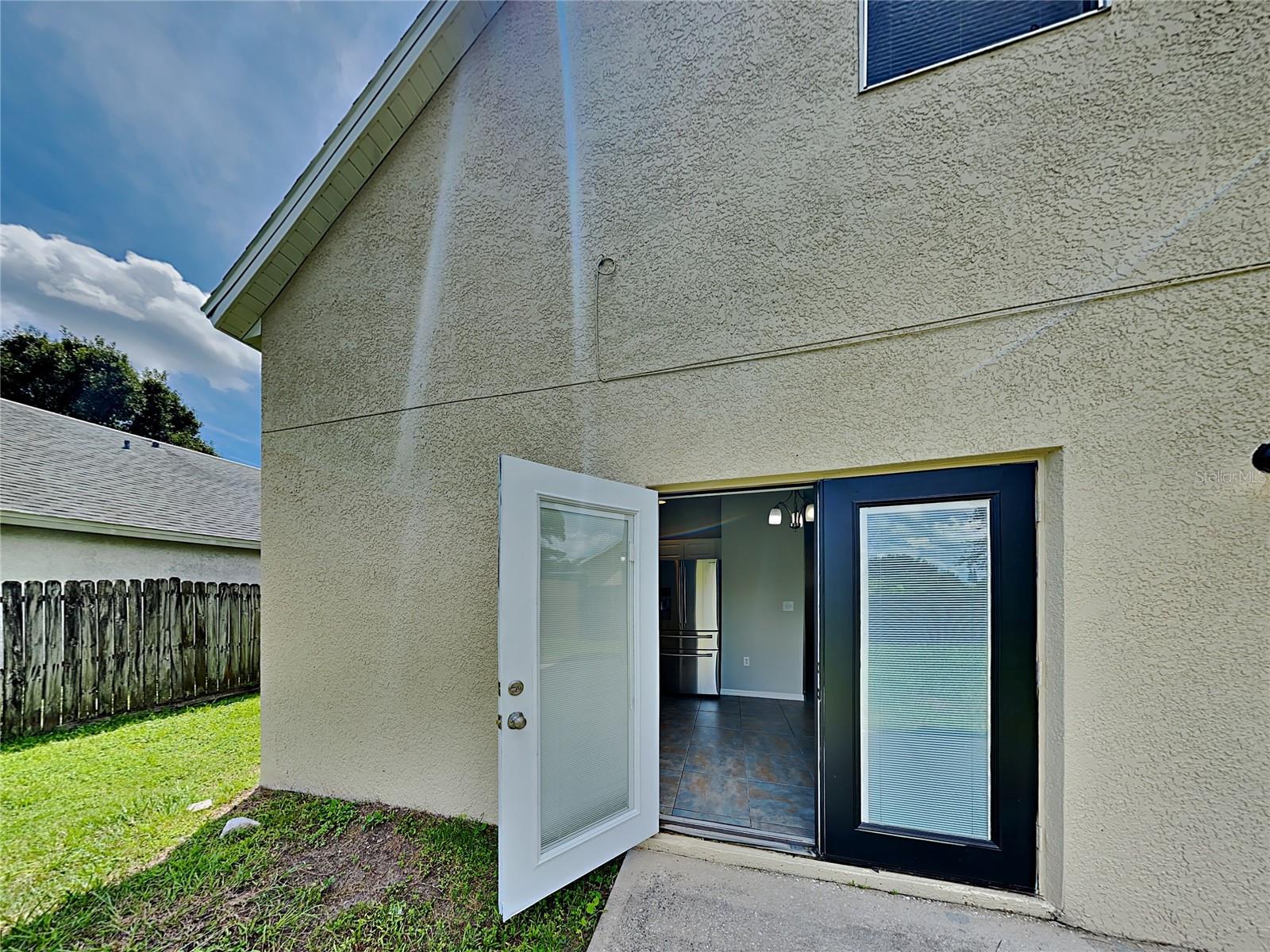 CROSS CREEK ESTATES - Residential Lease