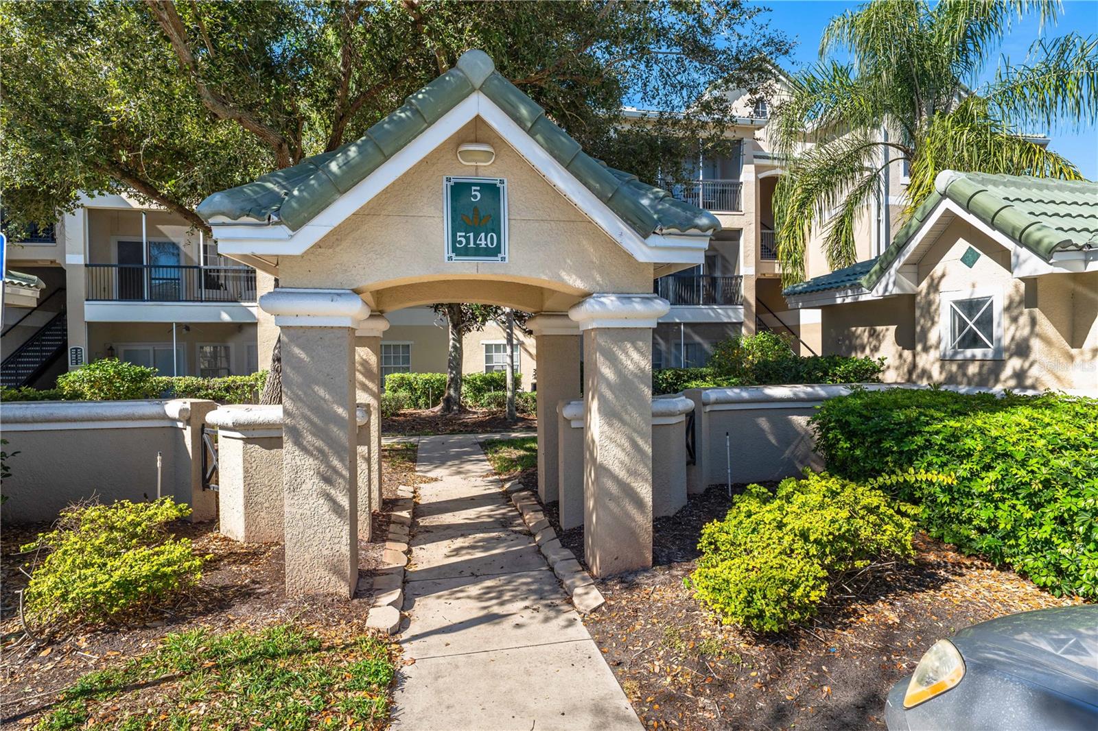 SERENADE ON PALMER RANCH - Residential