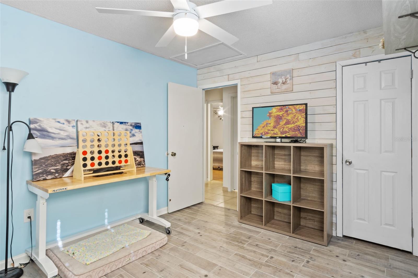 ELOISE WOODS EAST LAKE MARIAM UNIT - Residential