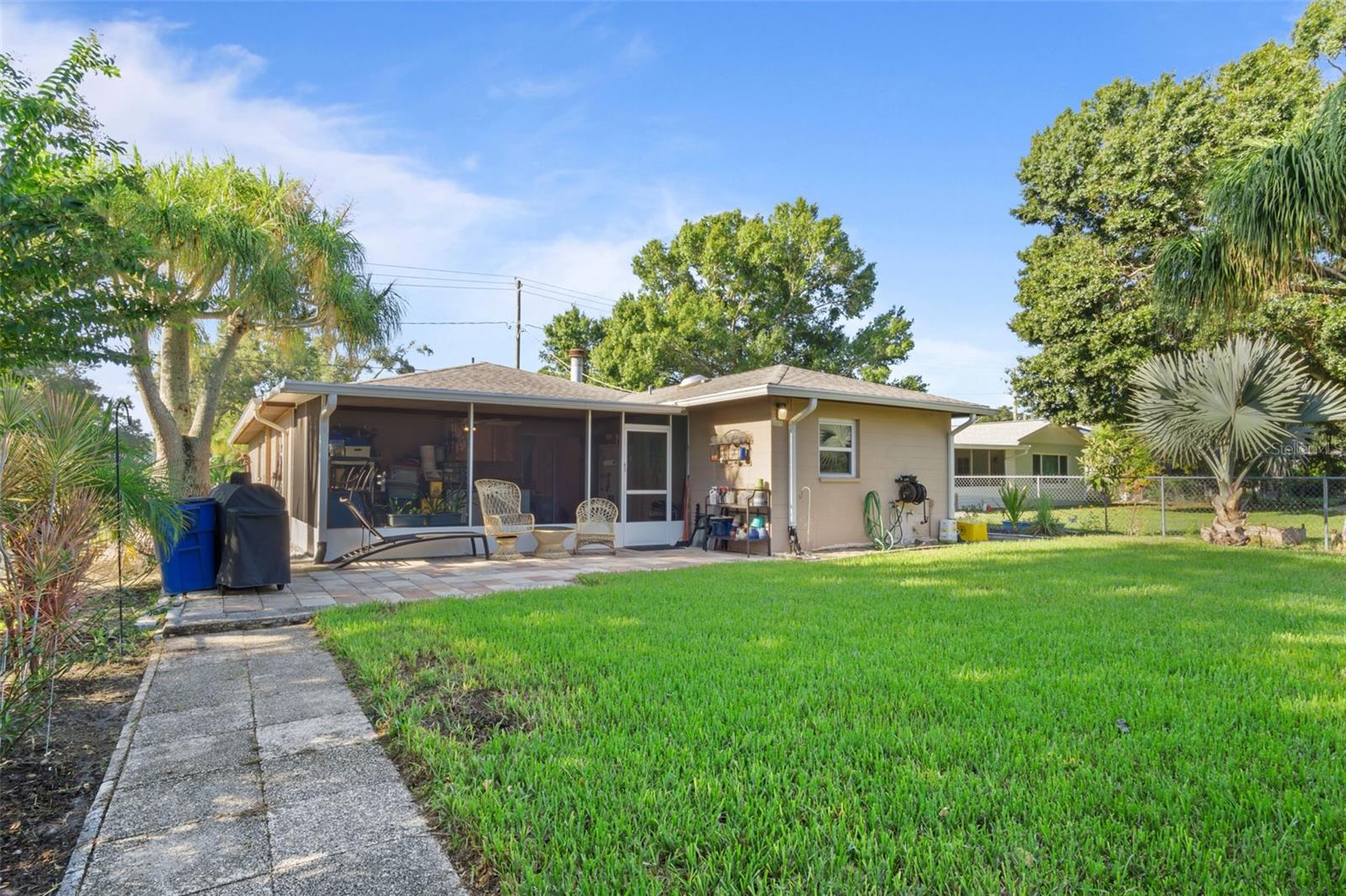 ELOISE WOODS EAST LAKE MARIAM UNIT - Residential