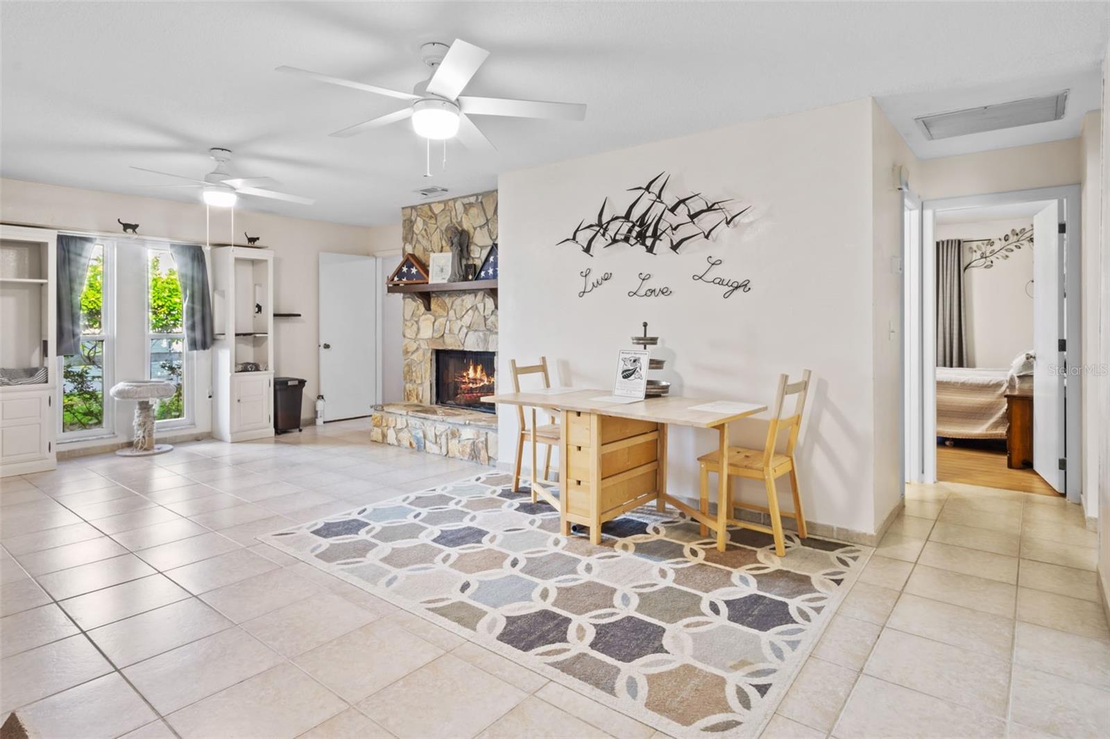 ELOISE WOODS EAST LAKE MARIAM UNIT - Residential